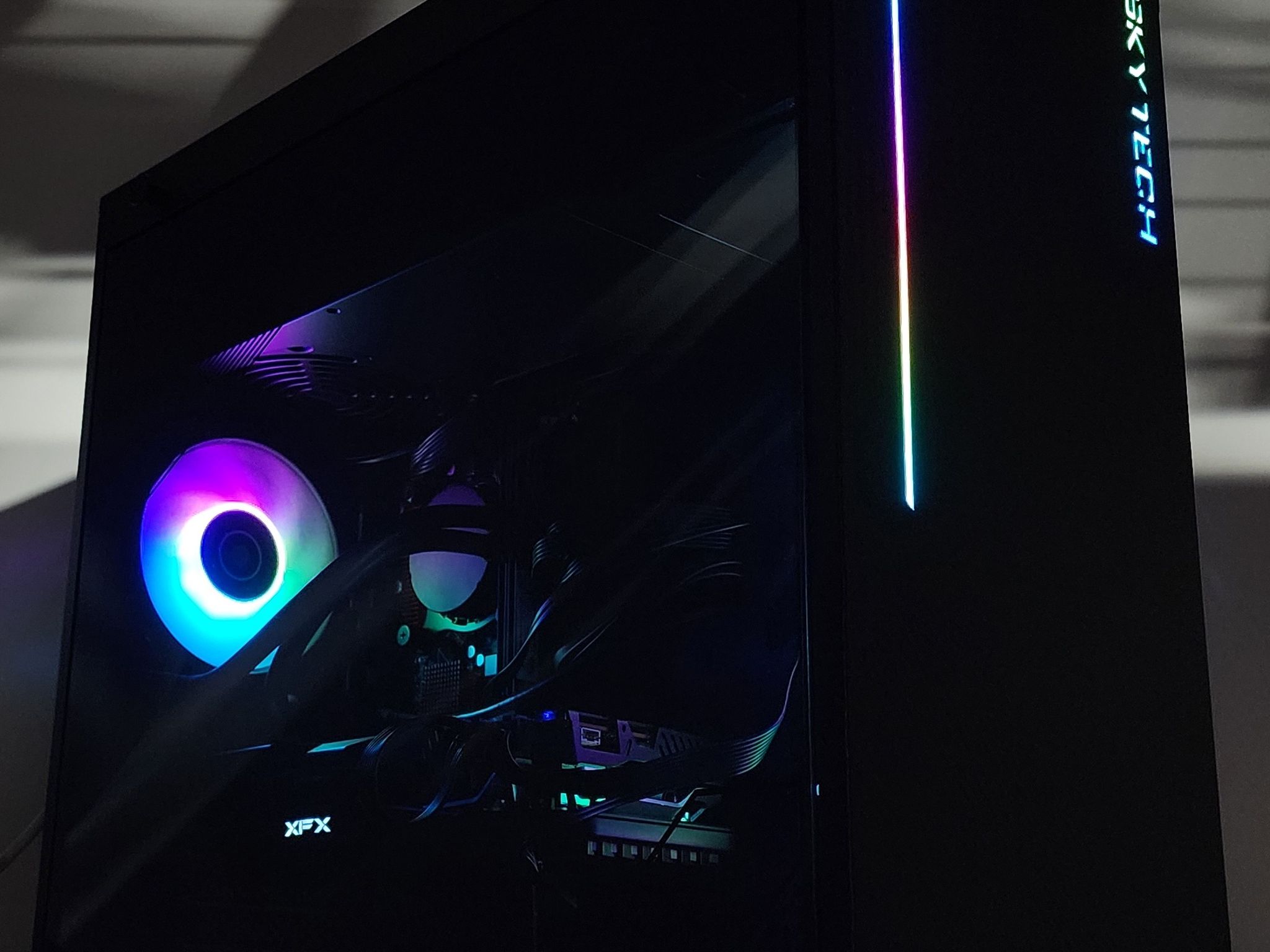 Gaming PC i7-7700 16GB RAM 1TB SSD RX 5700 XT 8GB Windows 11 Computer