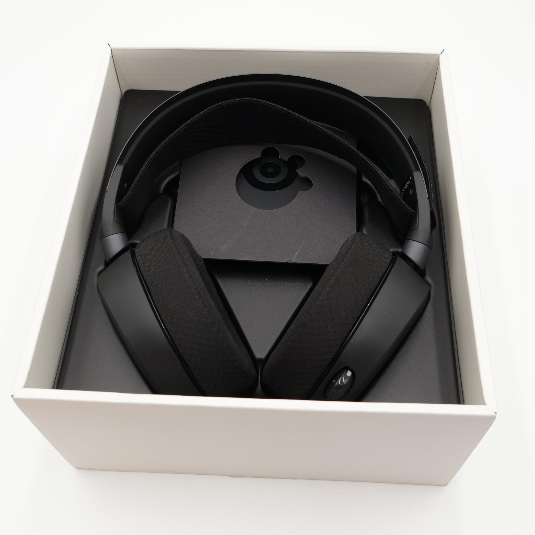 SteelSeries Arctis Pro Wireless Gaming Headset – PC / PS5 –  Refurbished w/ Original Packaging