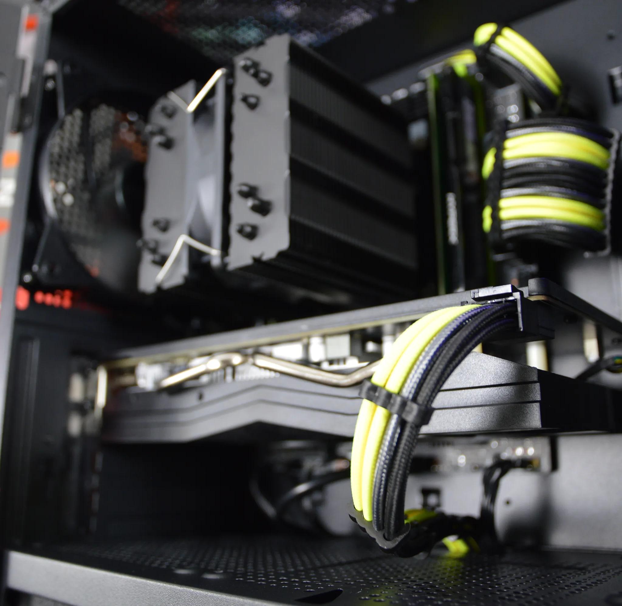 ☢️🌧️| RX 580 8GB | INTEL XEON E5 2620 V3 | 16GB DDR4 RAM | 1TB NVME SSD | Acid Rain |