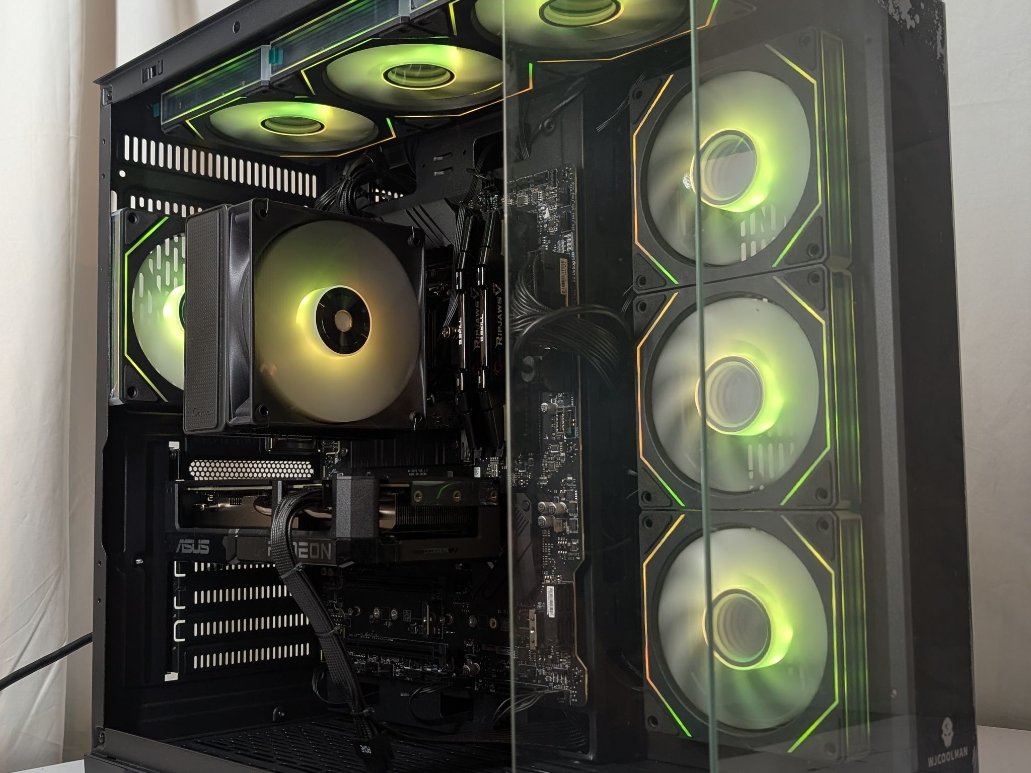 RX 9060XT 16GB | I5 12600KF | 32GB DDR4 | 1TB NVME