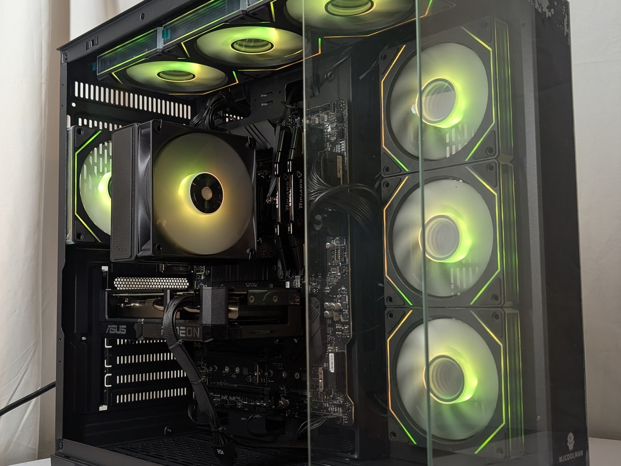 RX 9060XT 16GB | I5 12600KF | 32GB DDR4 | 1TB NVME