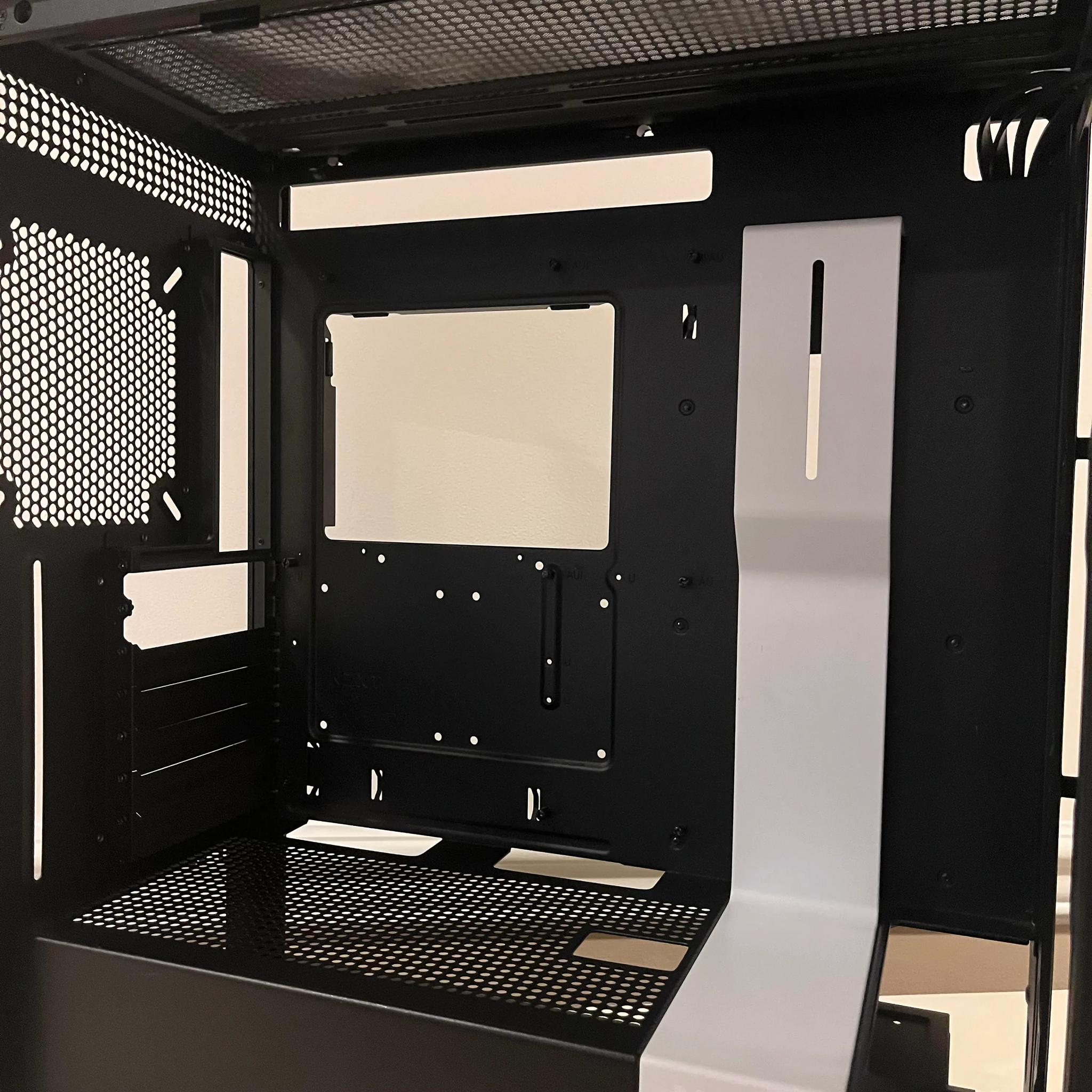 Like New H7 White/Black NZXT Case