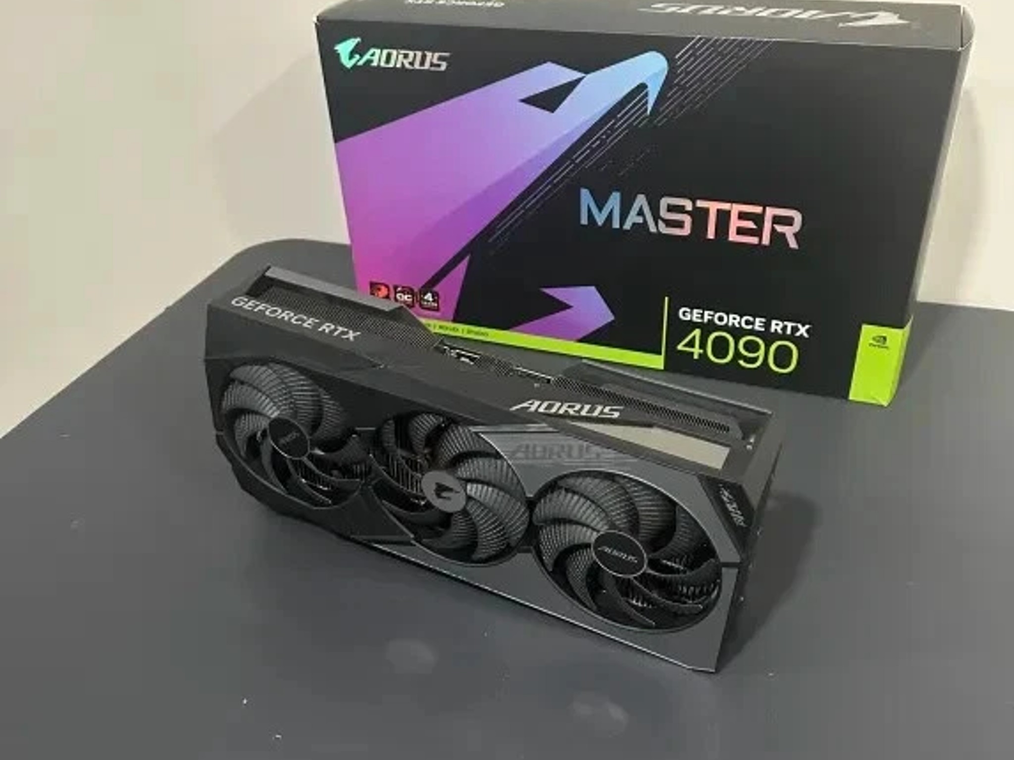 GIGABYTE AORUS GeForce RTX 4090 MASTER 24GB GDDR6X Graphics Card