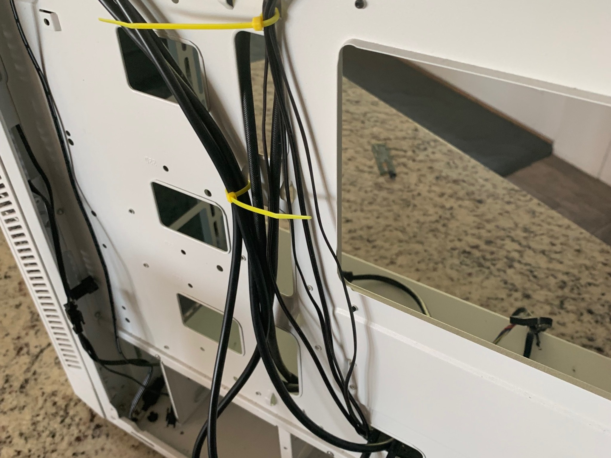 Deep Cool ATX White Case