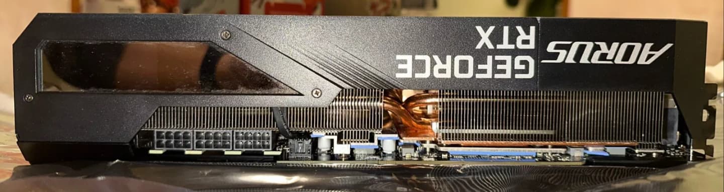 AORUS XTREME 3090 24GB: 🚀 Unmatched Performance for Next-Level Gaming 🎮