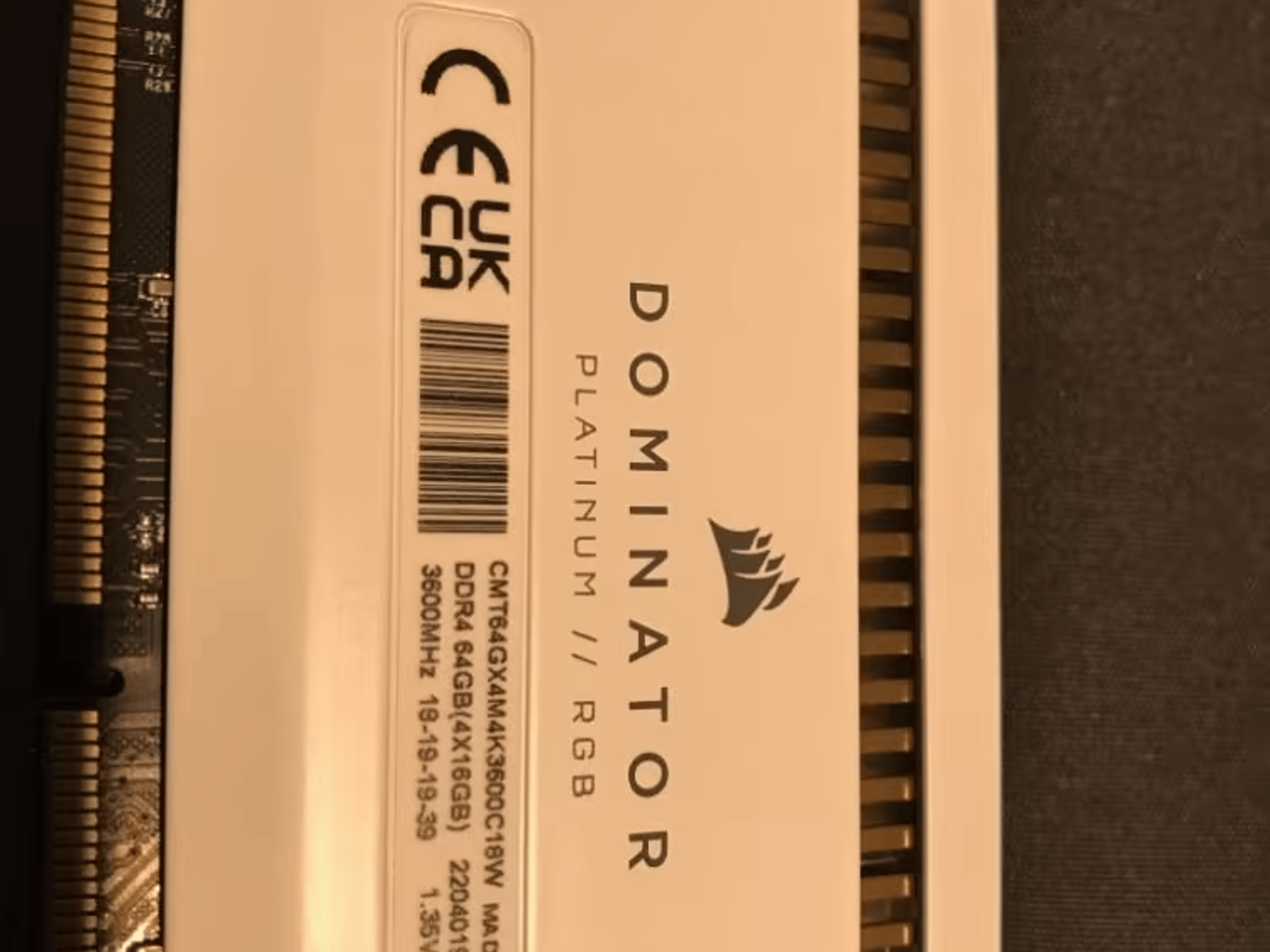 Corsair Dominator Platinum 64 gb (4 x 16 gb) ddr4 3600mhz white