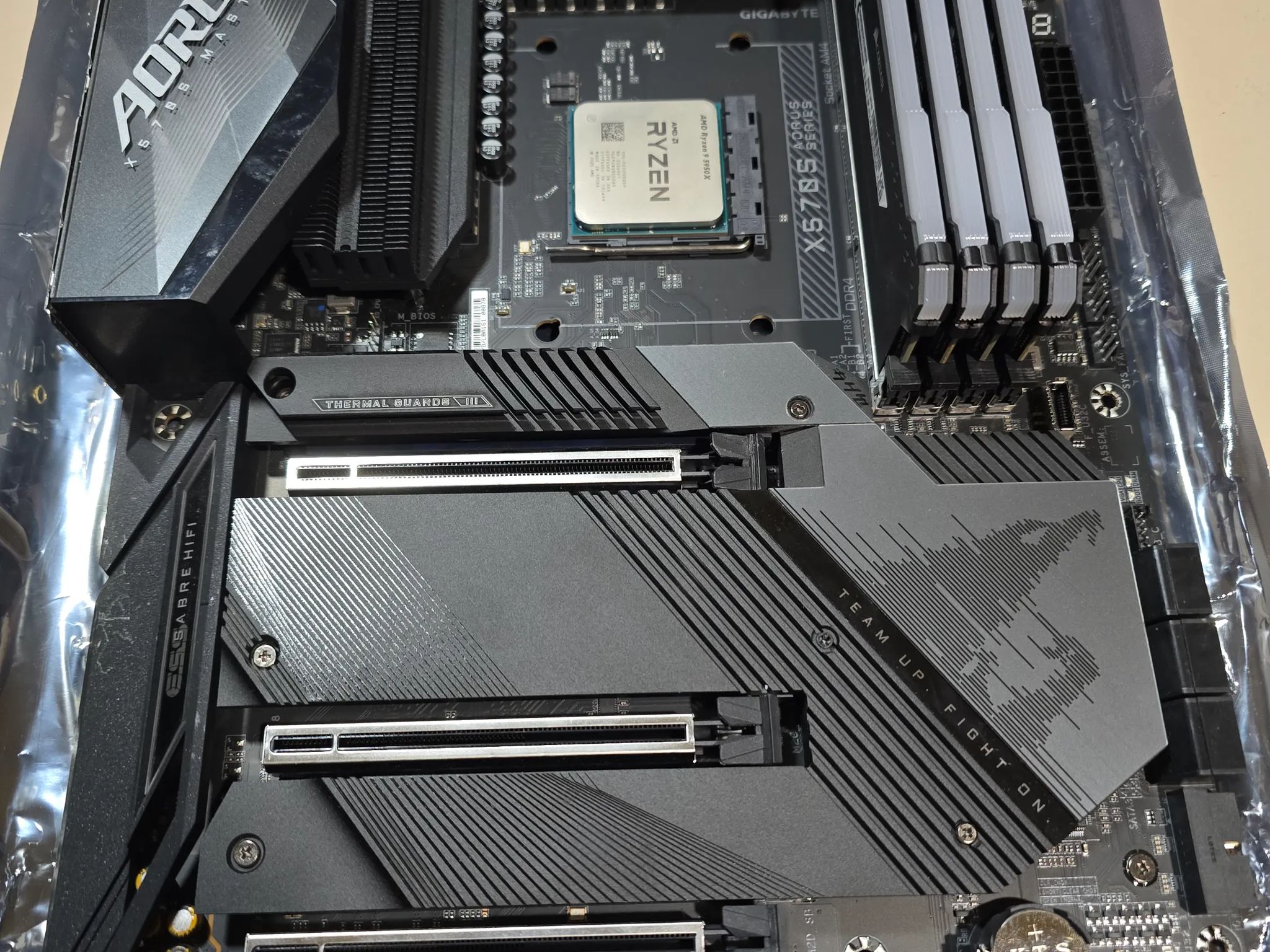 Ryzen 9 5950X / Aorus X570S Master *CPU/MOBO BUNDLE*