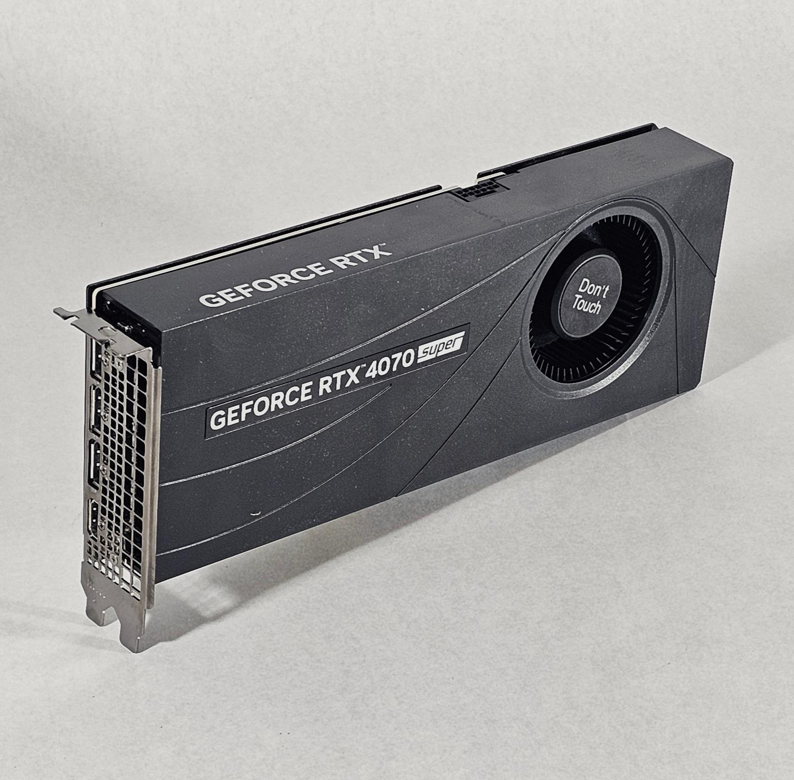 ASUS DUAL EVO OC GeForce RTX 4070 SUPER - Image 1