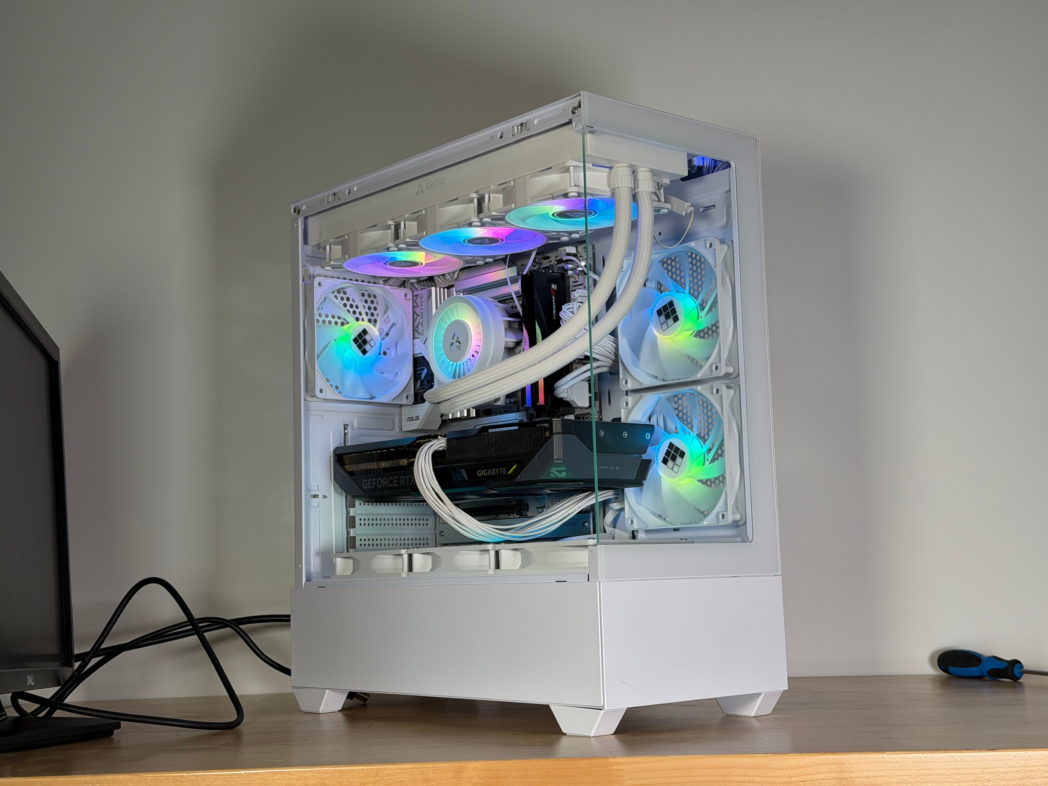 RTX 5070 Intel Core Ultra 7 265kf Gaming PC
