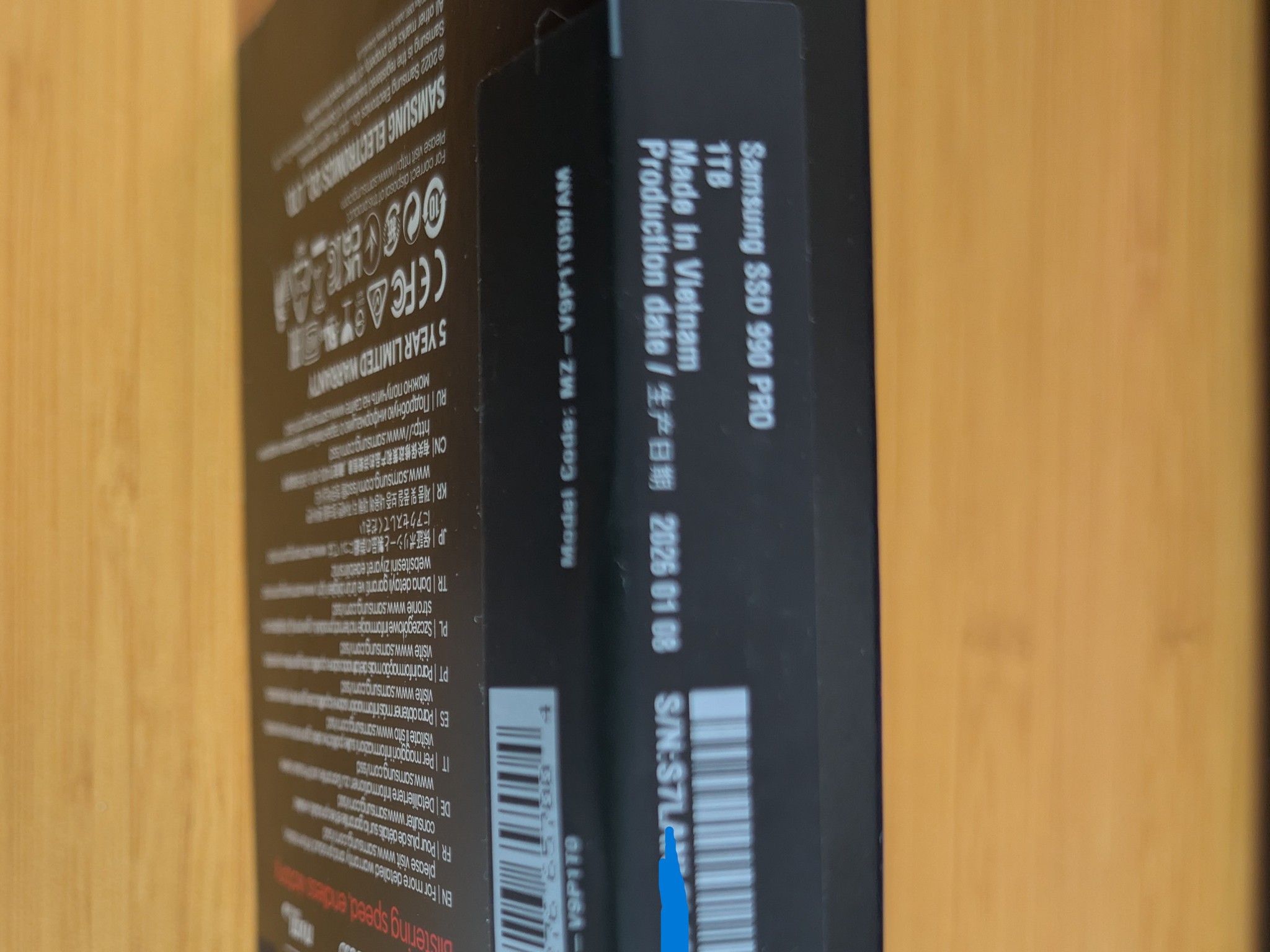 [Brand New Sealed] SAMSUNG 990 PRO 1TB PCIe 4.0 NVMe SSD