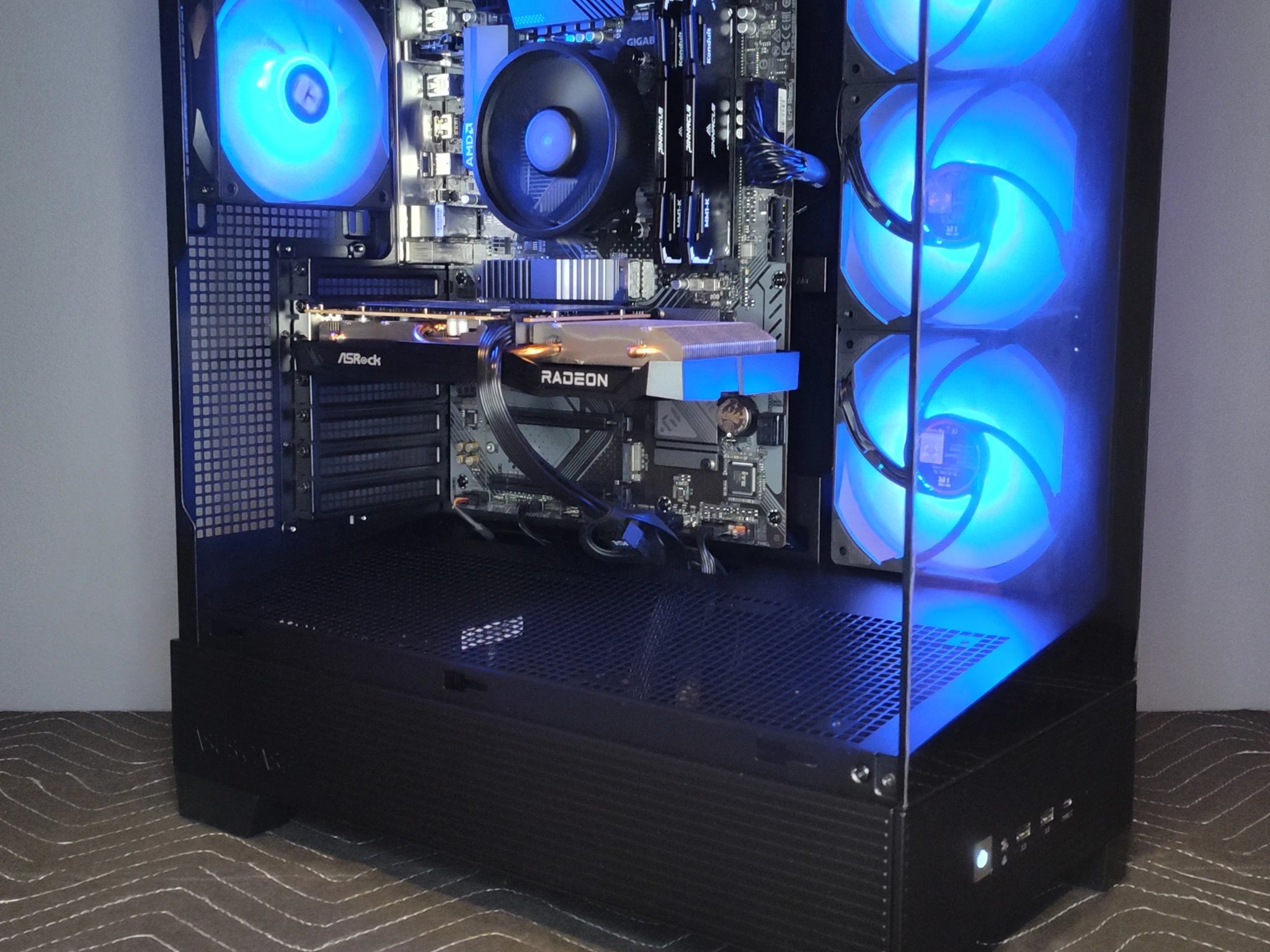 Solid 1080p | Entry 1440p | Ryzen 5 5500 | RX 6600 | 1TB Storage | 16GB 3200Mhz Ram | WiFi6