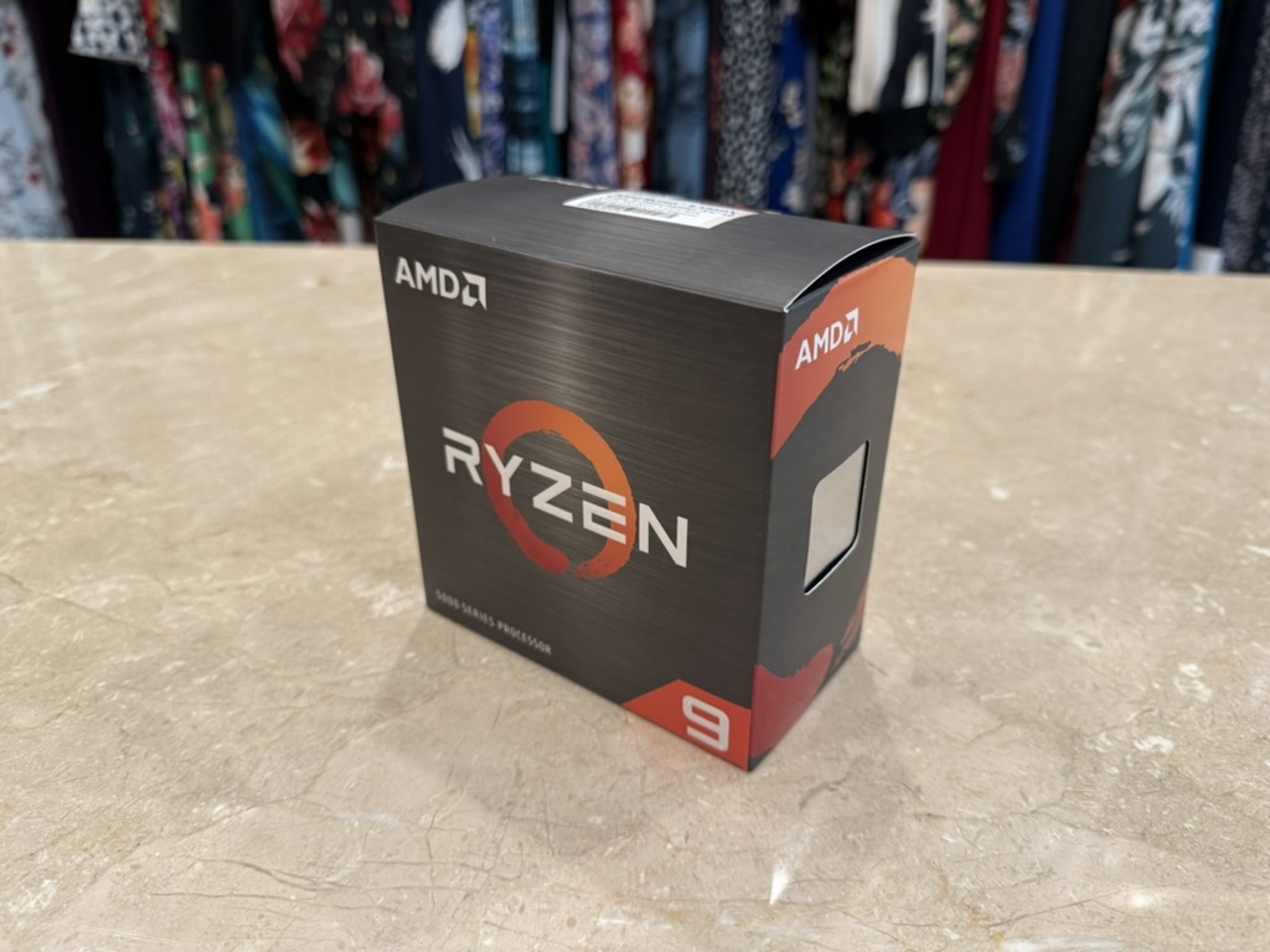AMD Ryzen 9 5950X 16 core processor - IN ORIGIGNAL BOX - LOW USAGE!