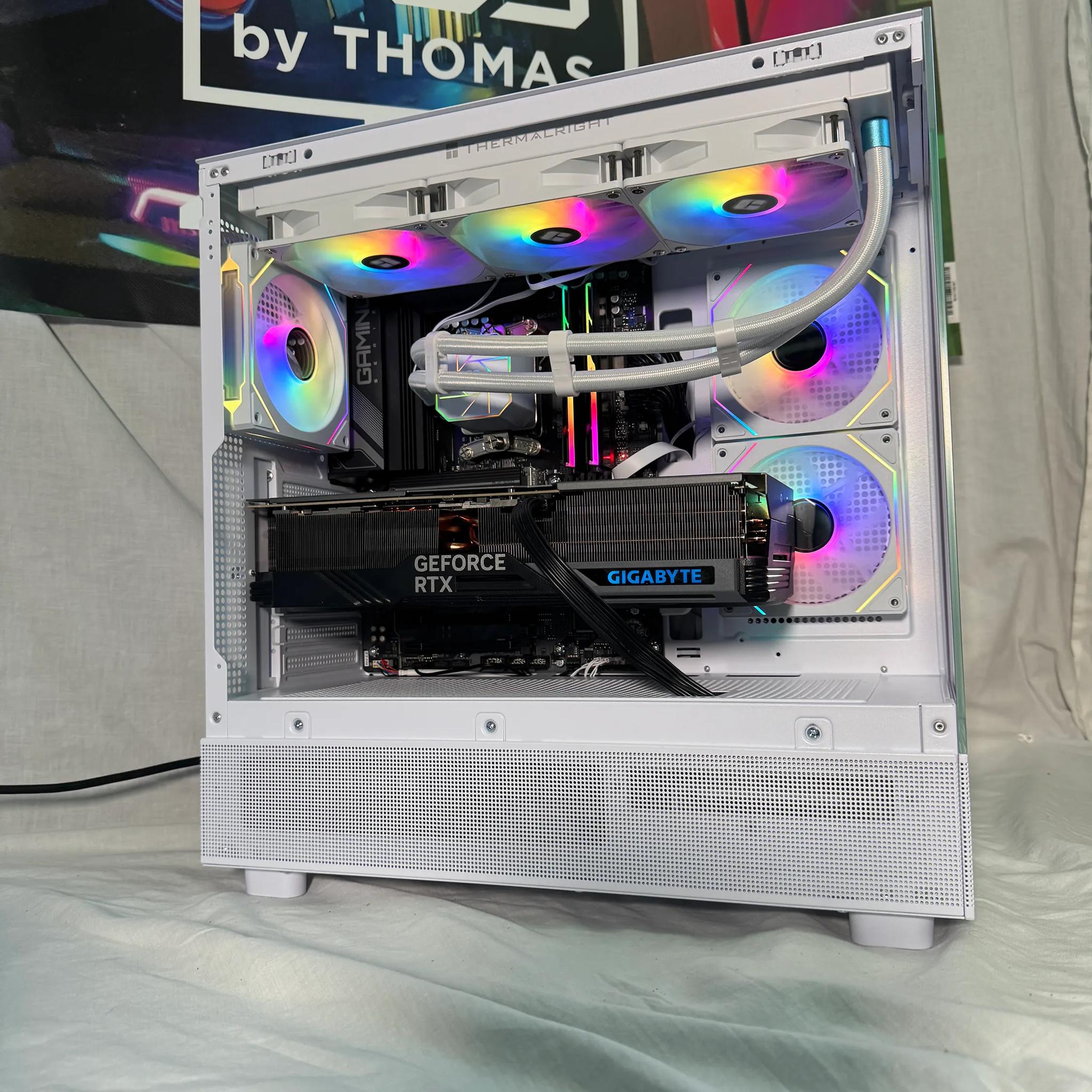"Project Flash" RTX 4090 Ryzen 7900x Gaming PC