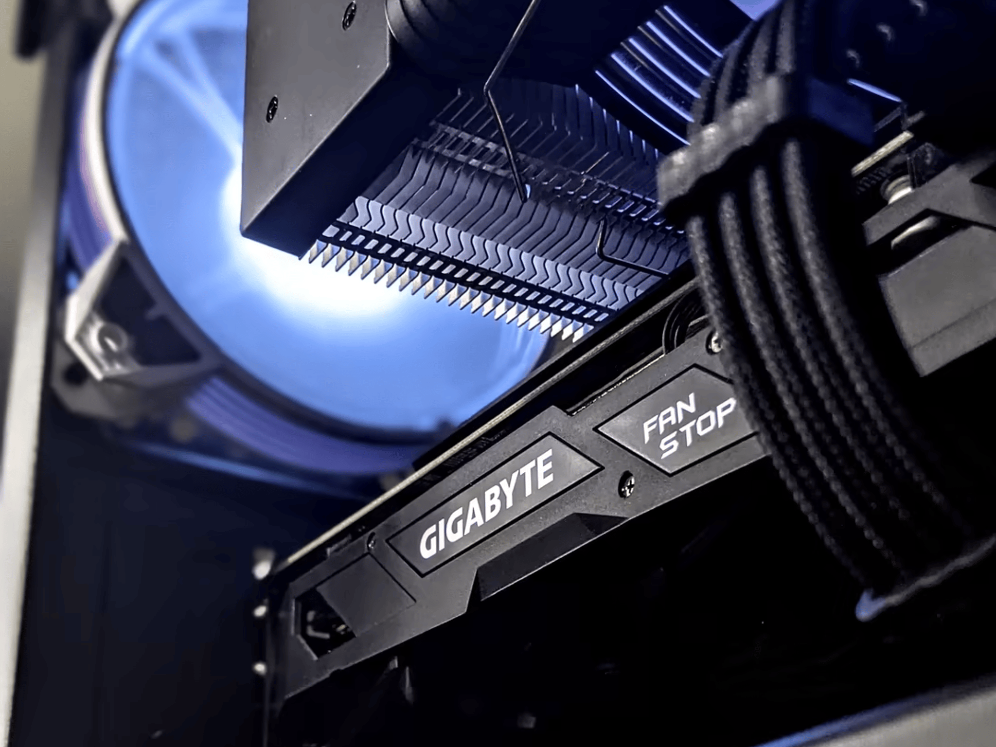 Zeno | Custom RGB Gaming PC | Intel Xeon RX 480