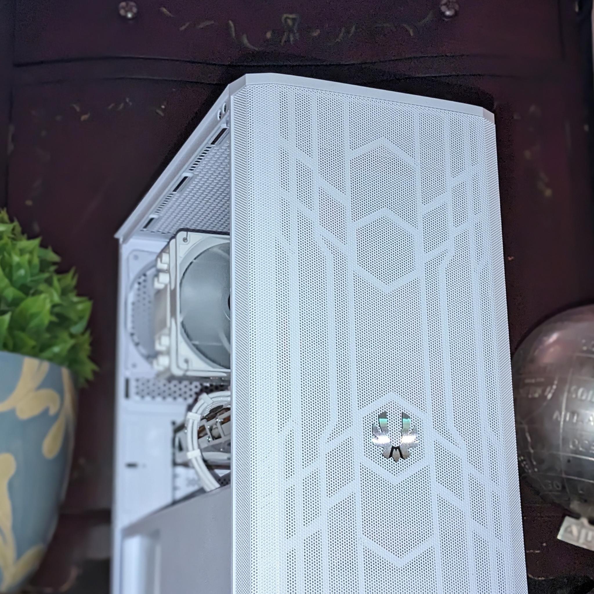 (⚪️)1080p Gaming pc | RX 570 8GB| 16GB DDR4 RAM|  512GB SSD| Windows 11 PRO