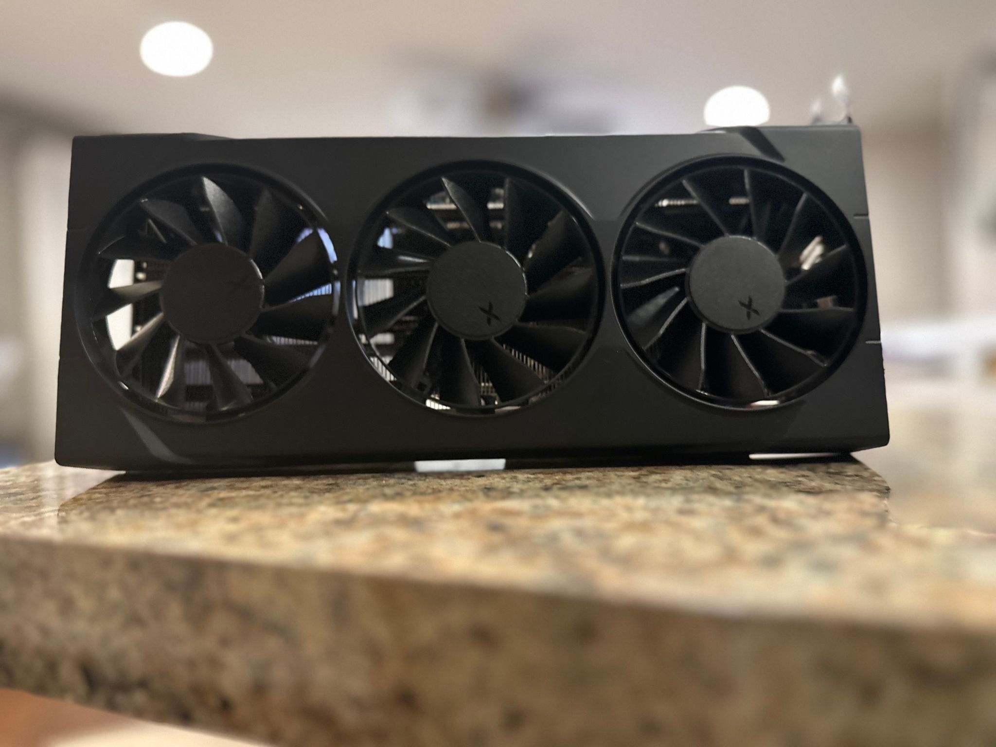 9060xt 16GB Radeon XFX