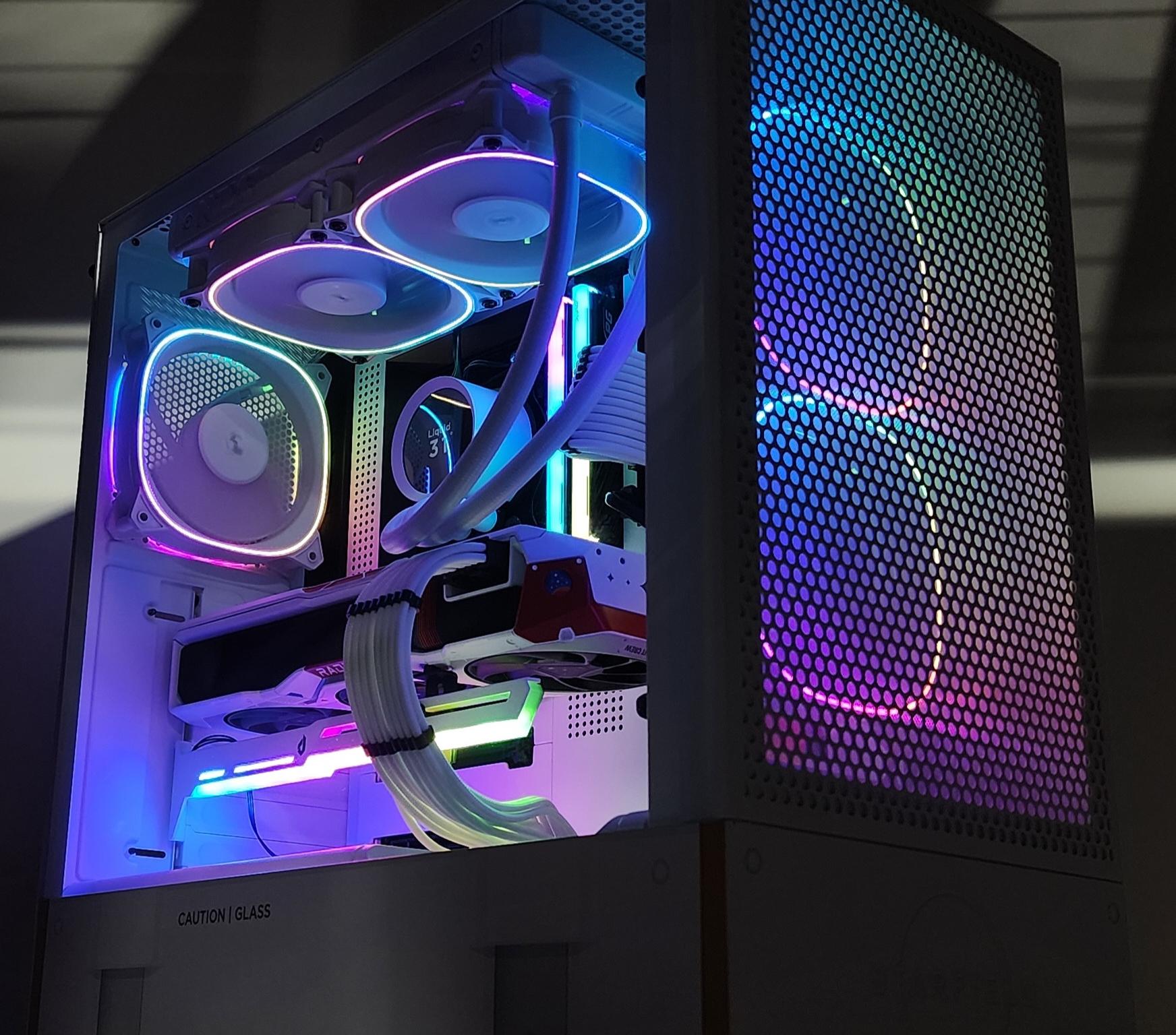 Gaming PC Ryzen 7 7800X3D 32GB RAM 2TB SSD RX 7900 XTX 24GB Windows 11 Computer