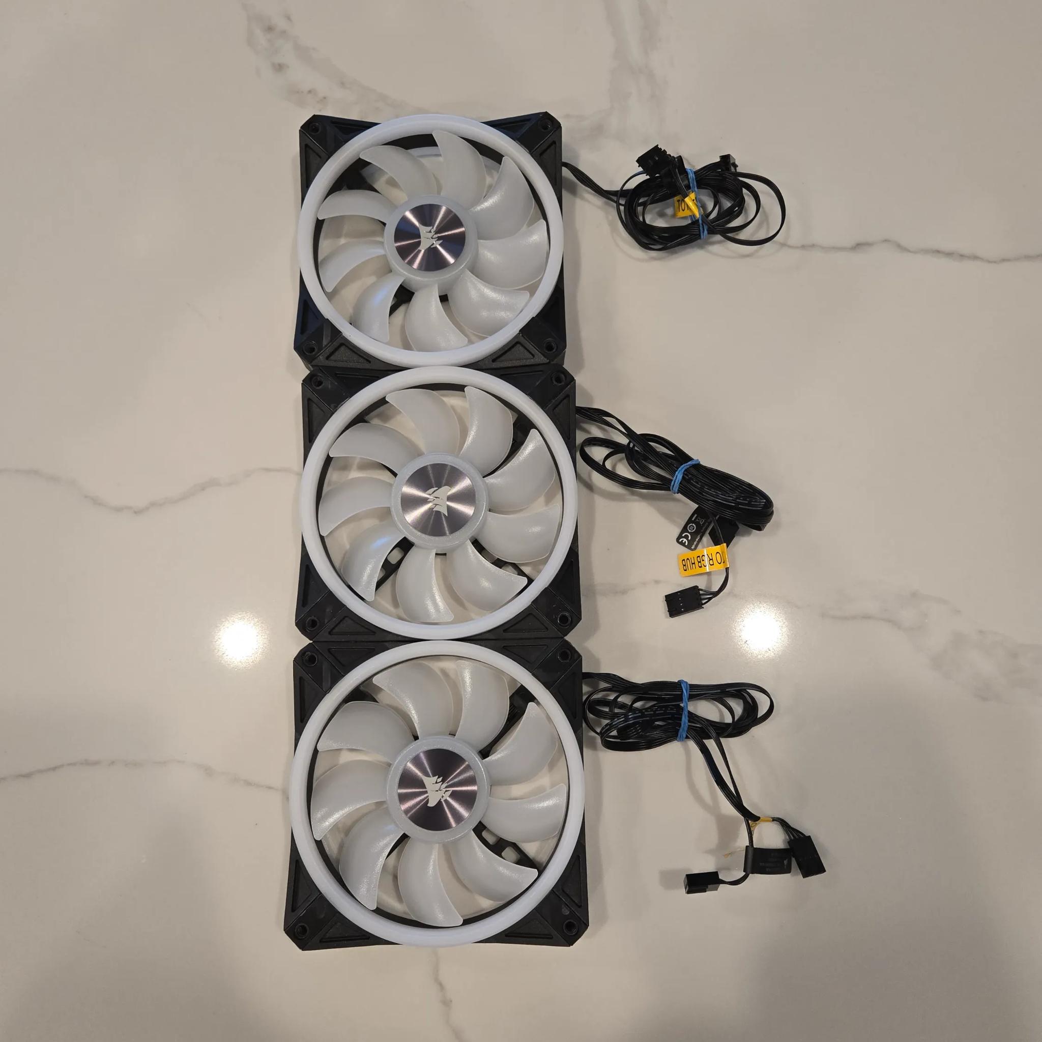 Corsair iCUE QL120 120 mm Fans (3-Pack)