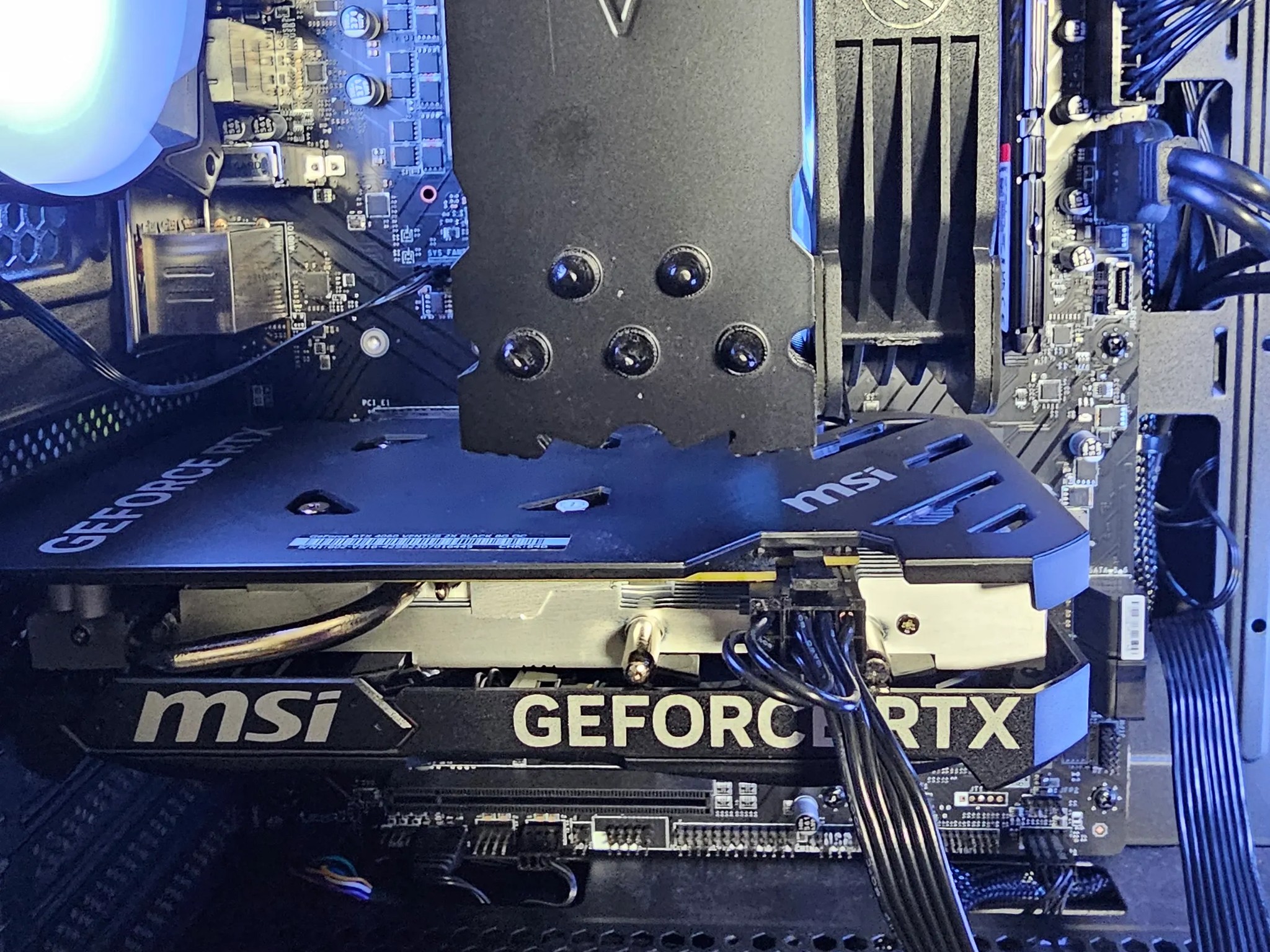 MID LEVEL HIGH PERFORMANCE GAMING PC