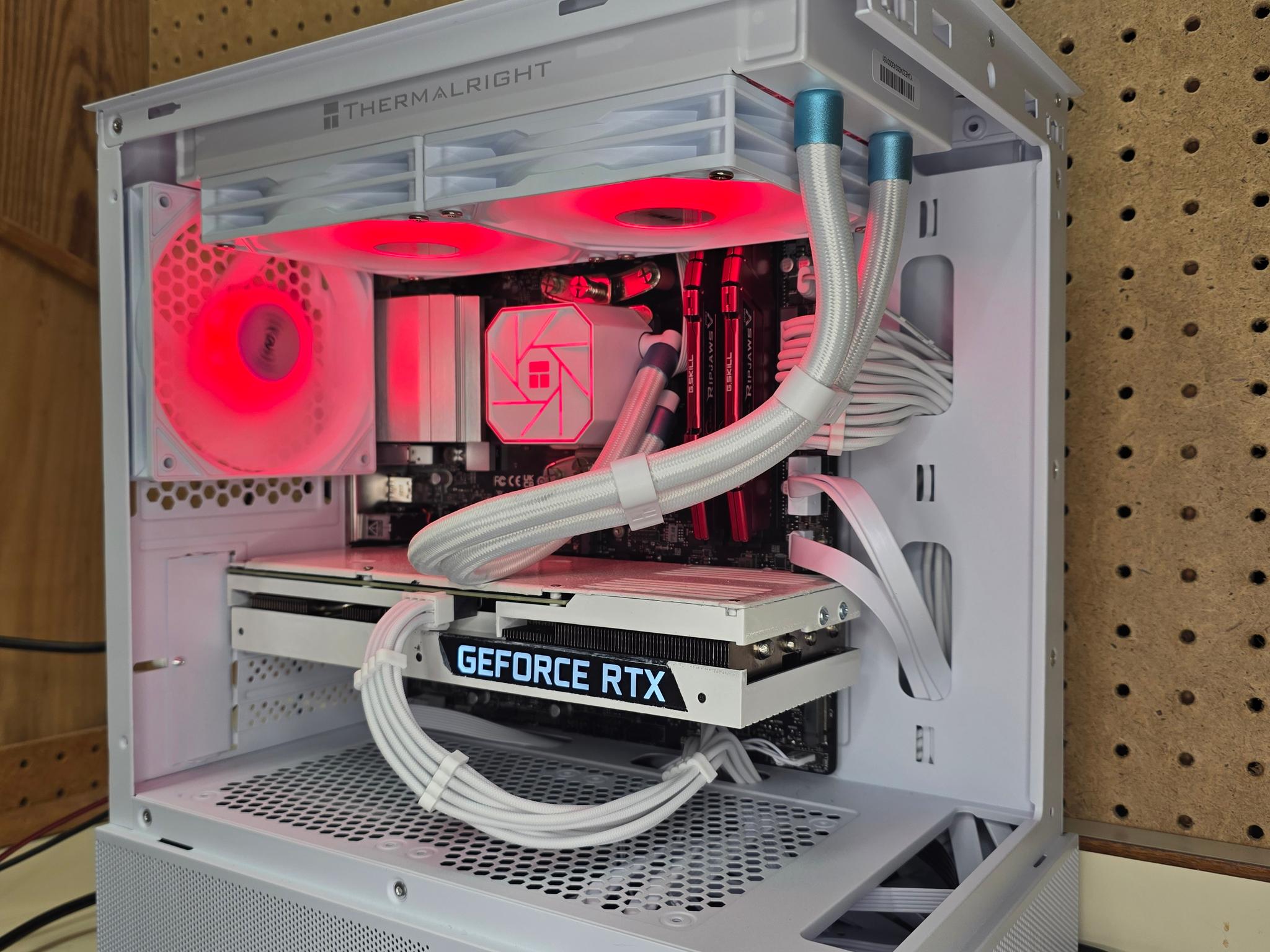Tundra | RTX 3070 | R5 5600 | 16GB | 1TB