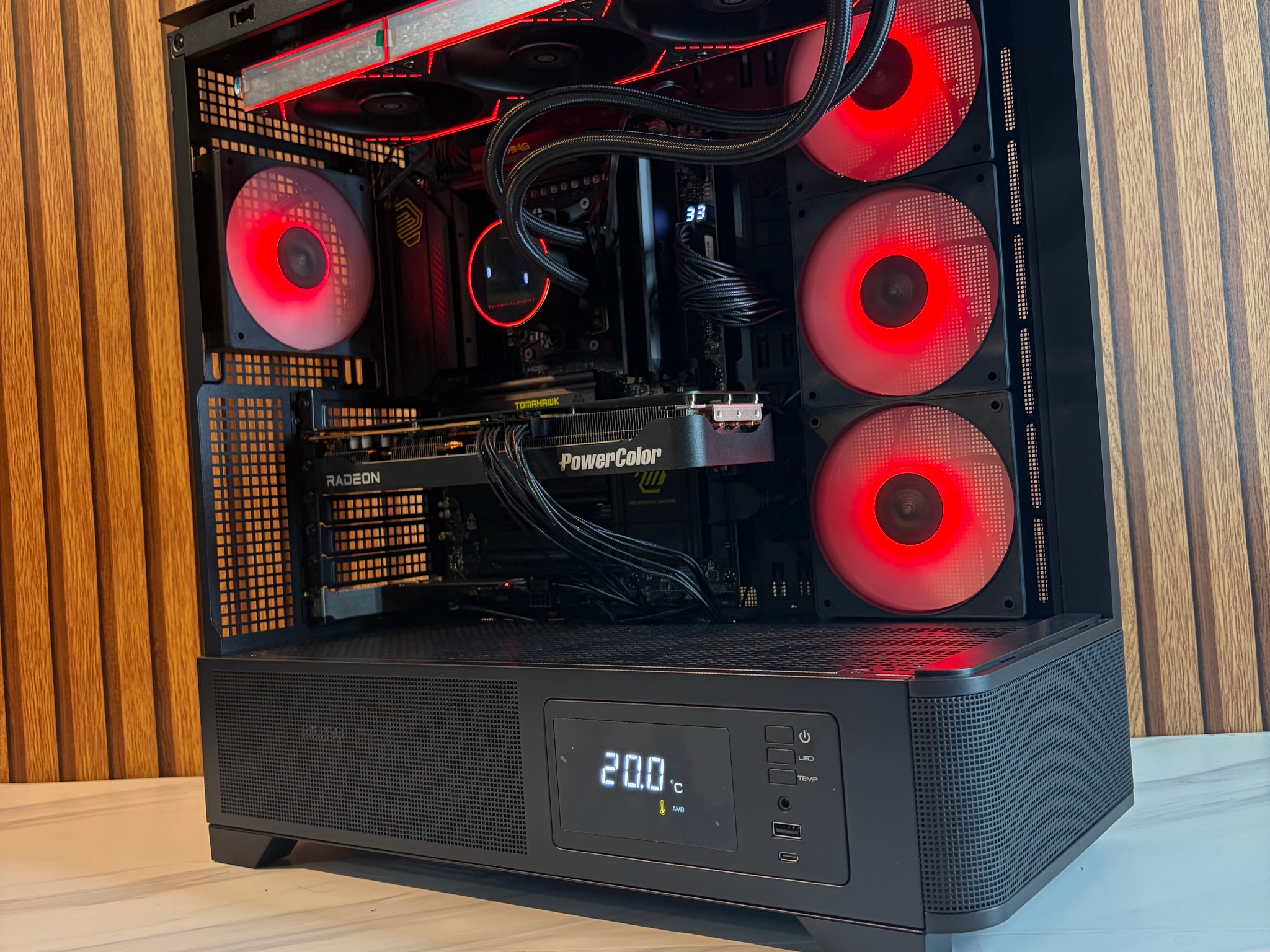 9070XT 16GB | RYZEN 7 9800X3D | 32GB DDR5 | 1TB SSD | 750W | 360MM AIO | X870E