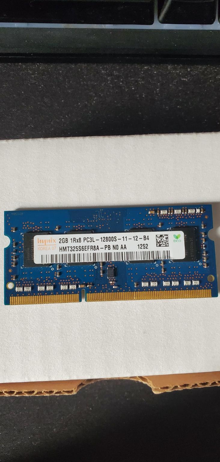 Hynix 2GB PC3-12800 DDR3-1600MHz non-ECC Unbuffered CL11 204-Pin SoDimm