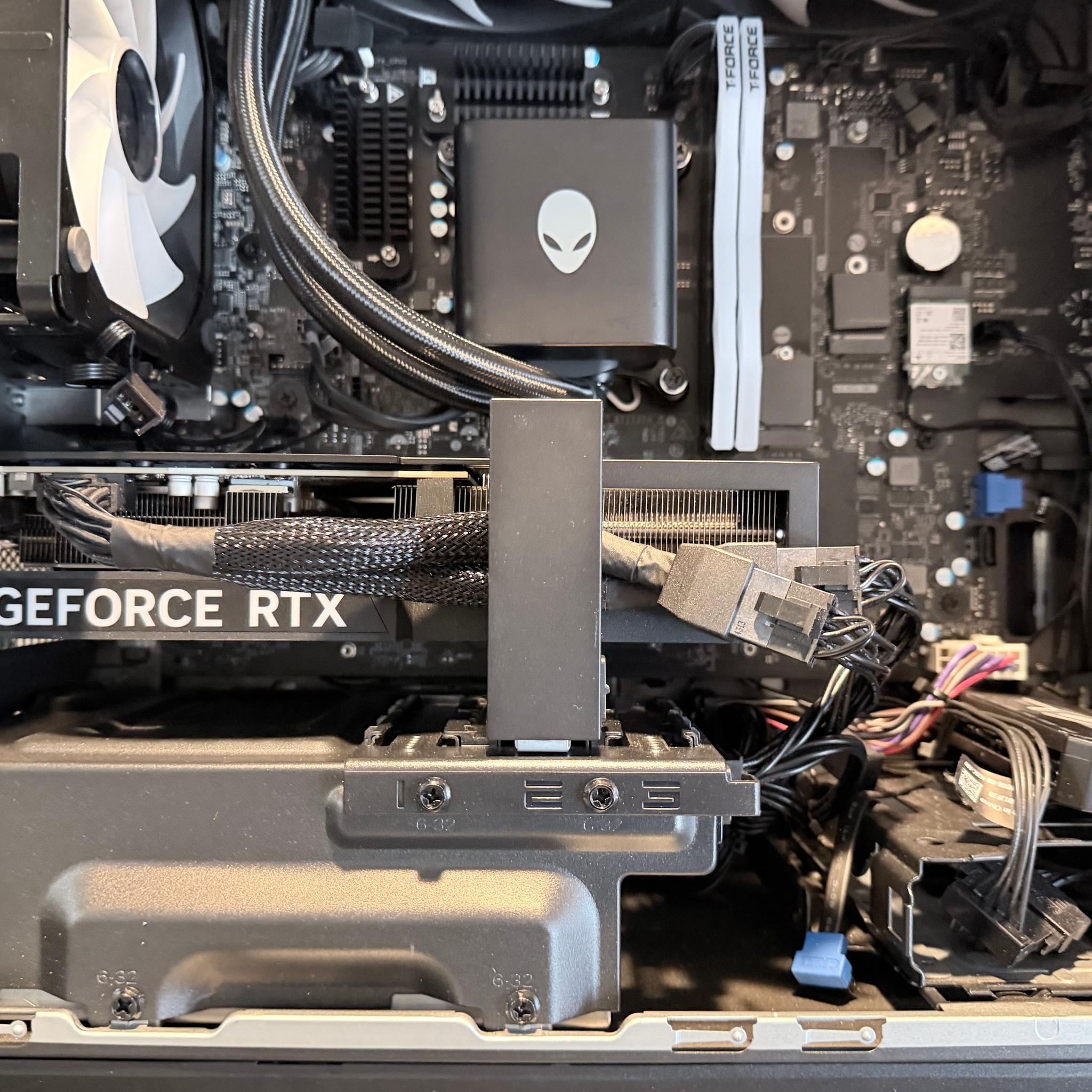 Alienware Aurora ACT 1250/5060Ti 8GB