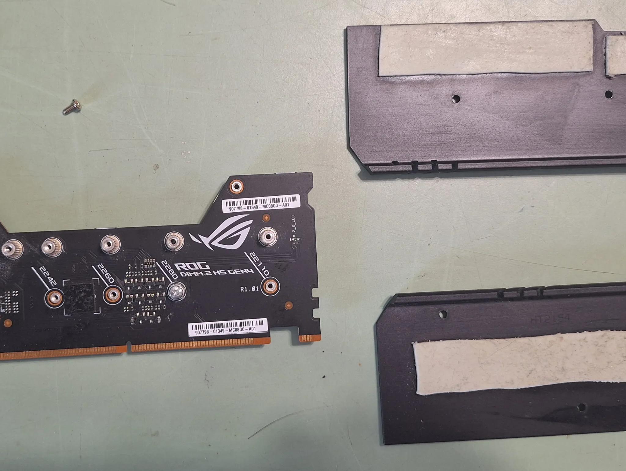 CROSSHAIR VIII EXTREME AM4 X570 Motherboard with 32gigs DDR4 Ram