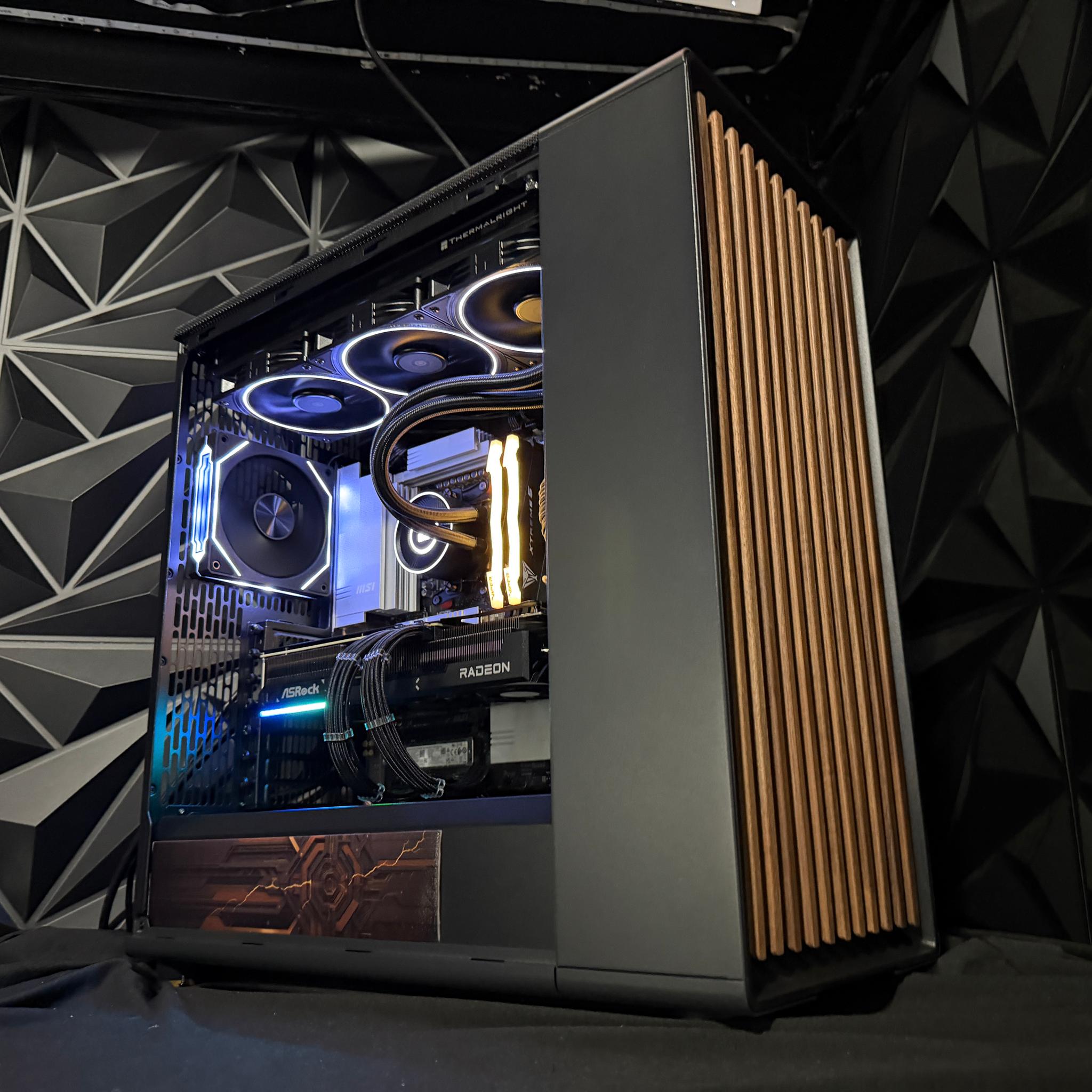 🪵⚙️ IRON WOOD ⚙️🪵 Ryzen 9 9900X| RX 9070XT| 32 GB DDR5 8000Mhz|4.5 TB NVMe| 850W Gold PSU