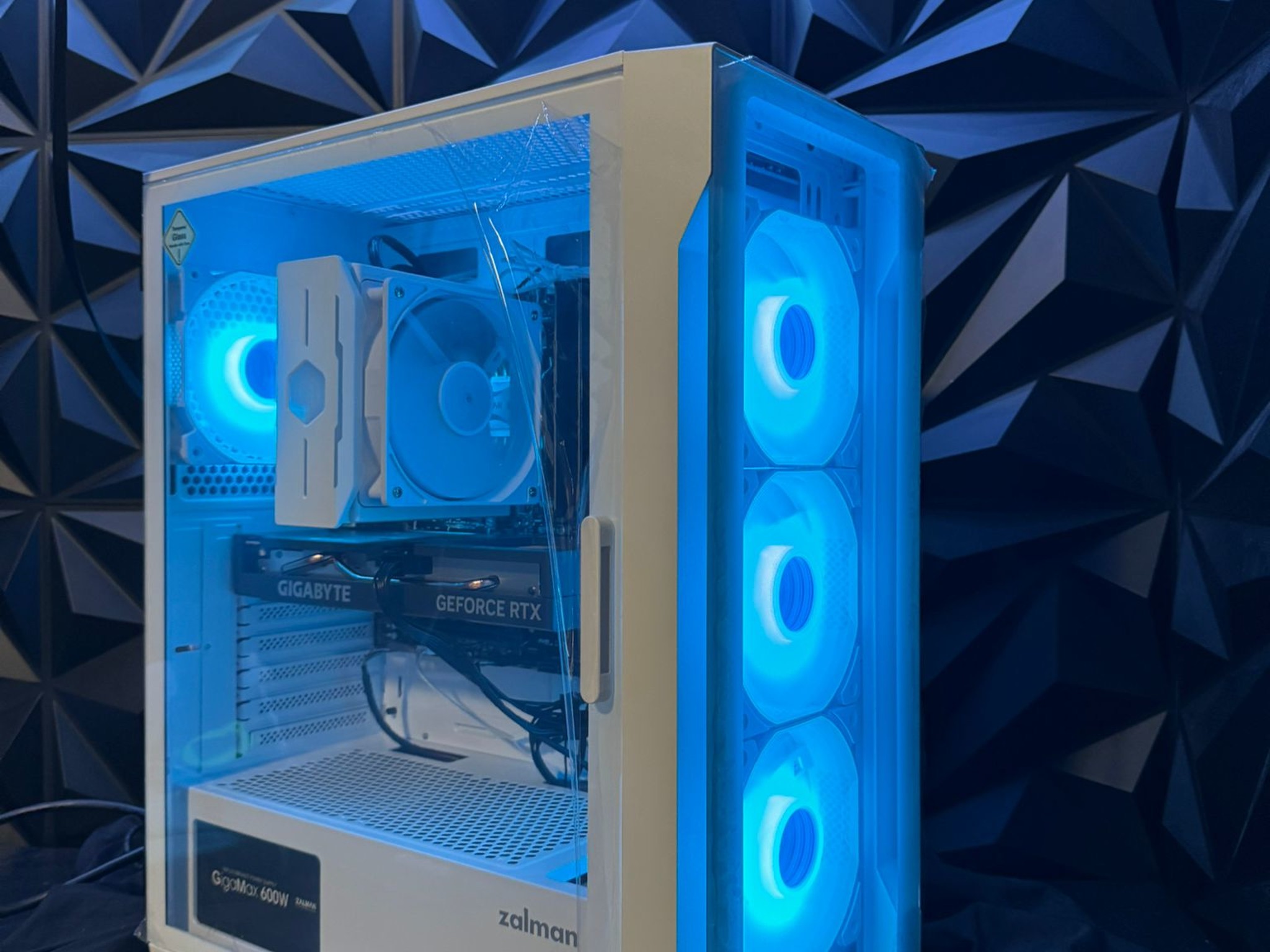 🔥 The Carter Starter🔥 Ryzen 5 7400F| RTX 4060| 16 GB DDR5| 2 TB NVMe