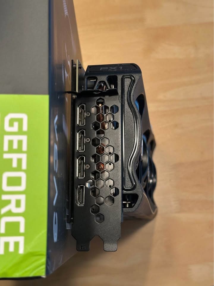 Like New EVGA RTX 3070 FTW3 Ultra 8 GB with original box