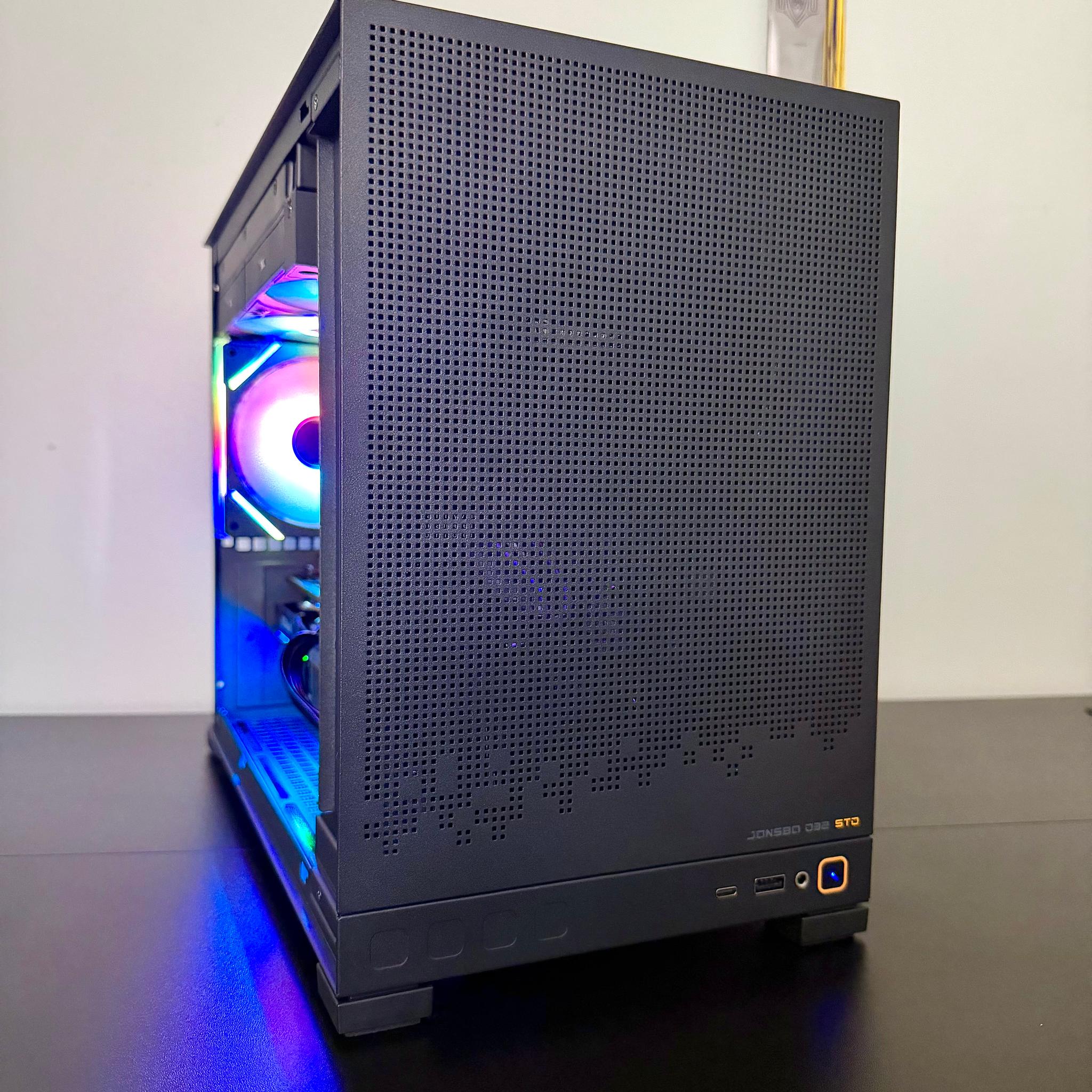 Ryzen 7700x | 9060xt 16GB | 32GB DDR5 | 1TB SSD With LCD Liquid Cooler Gaming PC