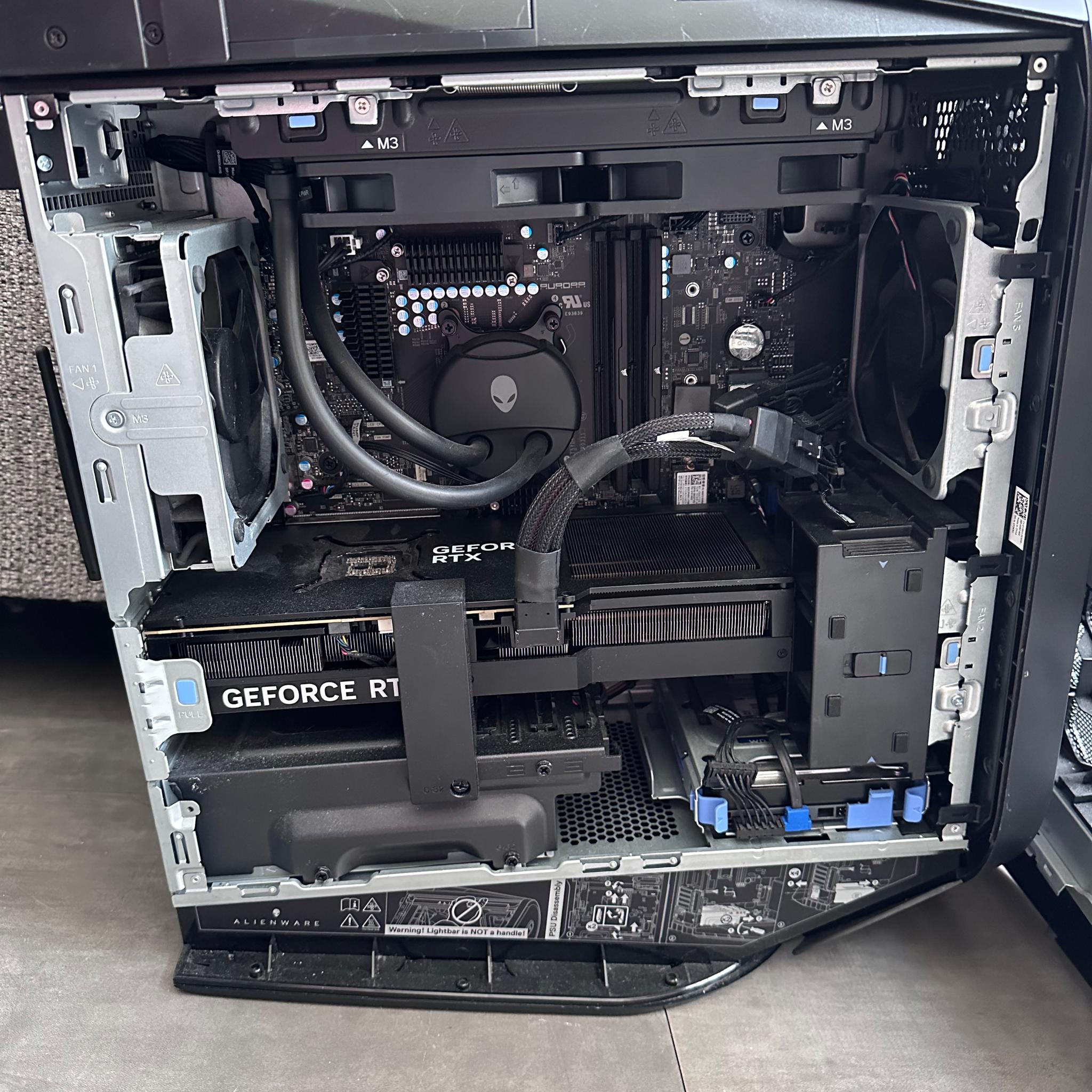 Used Alienware R15 PC