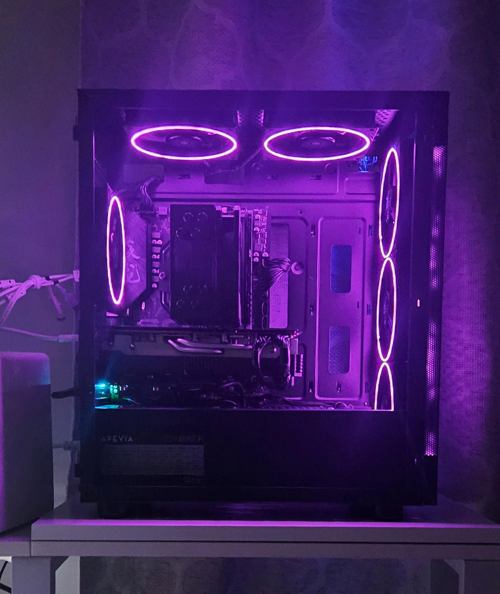Stealth Knight Ryzen 5500 and RX 5700XT