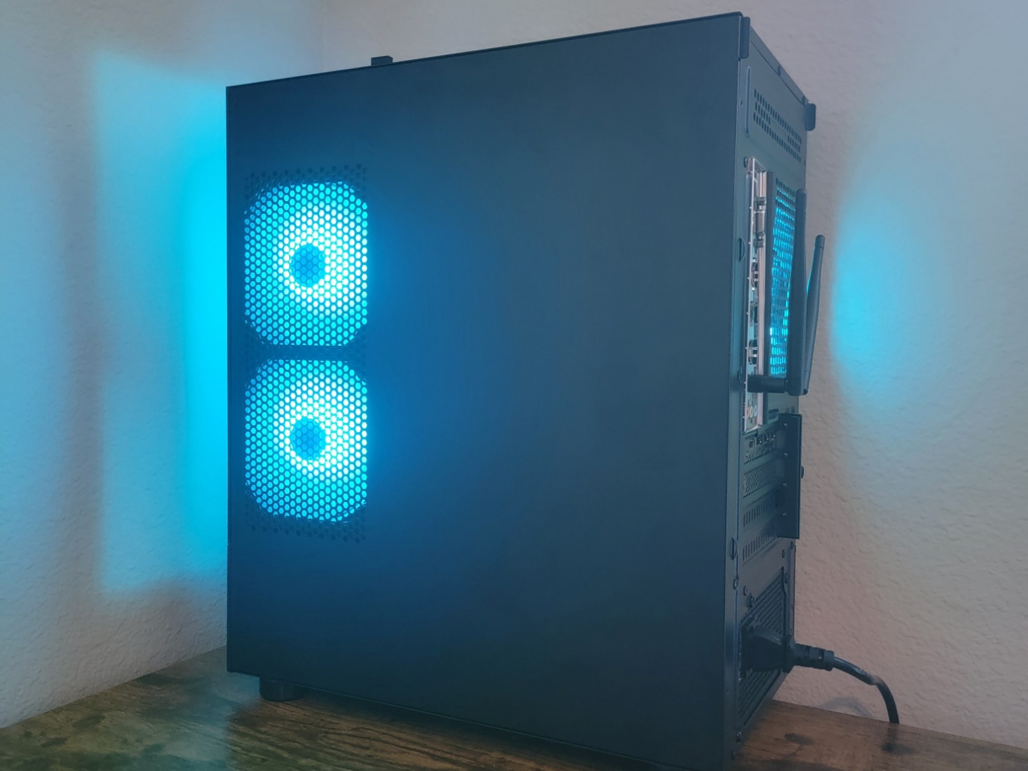 RTX 3060ti | Ryzen 5 5500 | 32Gb DDR4 3200mz | 1Tb m.2 Nvme SSD | Windows 11 Home