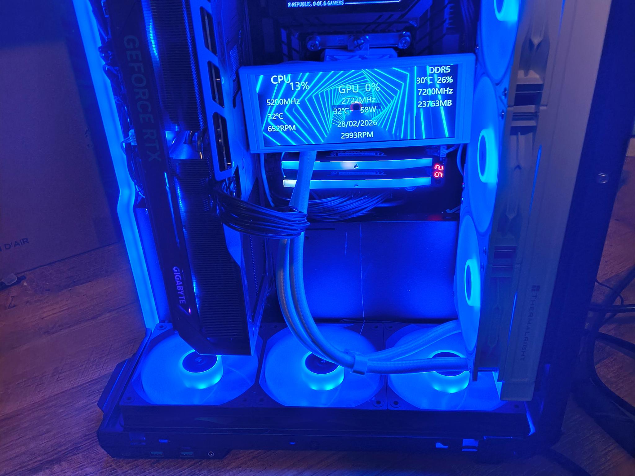 GIGABYTE GeForce RTX 5080 GAMING OC 16G