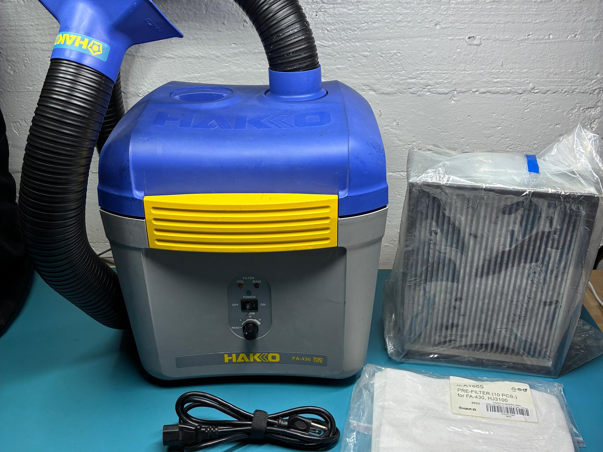 Hakko FA430 Fume Extractor + Duct Kit & Spare Filters (Electronics Lab Equipment)