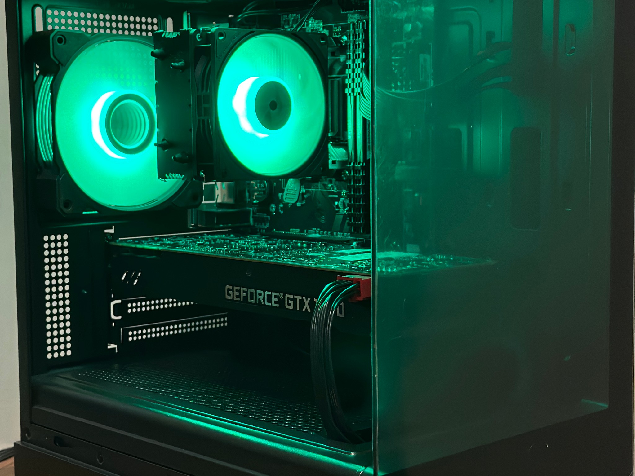 GTX 1070 | Ryzen 5 2600x | 16GB DDR4 | 1.12TB | Win 11 | Office 2024 | WiFi + BT | Custom Gaming PC