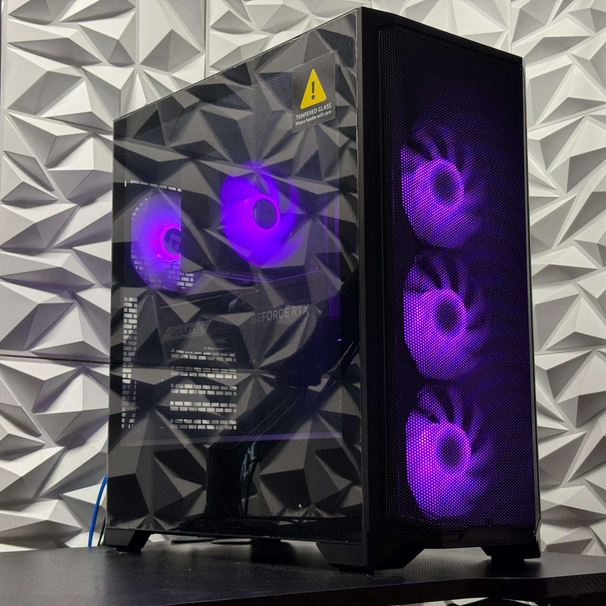 RTX 5070 Ti / Ryzen 7 7800X3D / 32GB DDR5 Ram / 1TB NVMe SSD / Gaming / Creator / Streaming