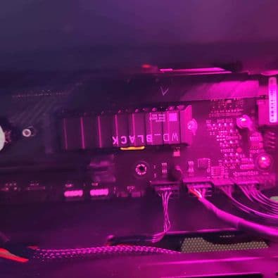 WD Black SN 850x w/ heatsink