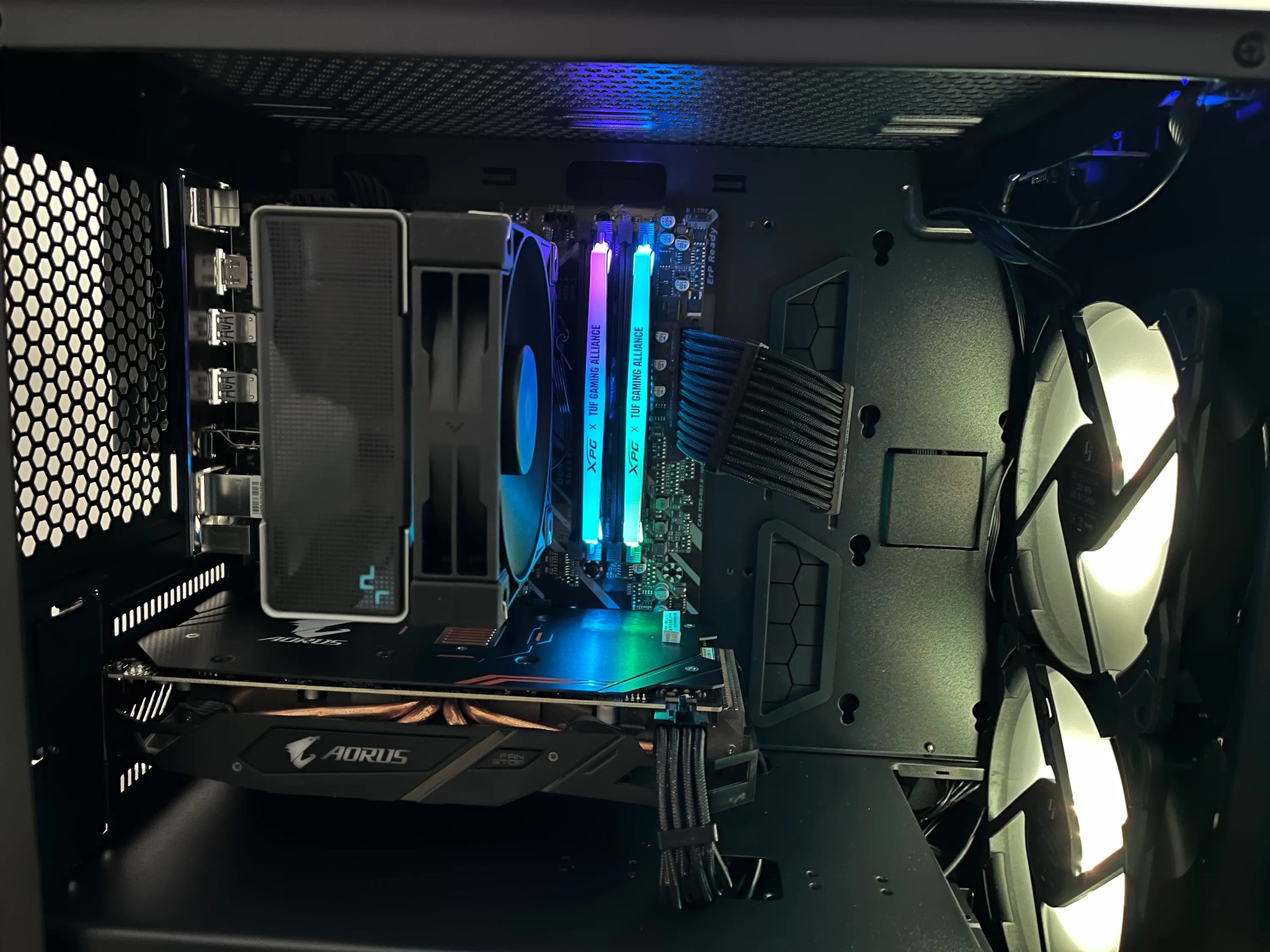 BUDGET 1080P GAMING BEAST! || Ryzen 5 2600 || RX 580 || 16GB RAM || 1 TB NVMe SSD