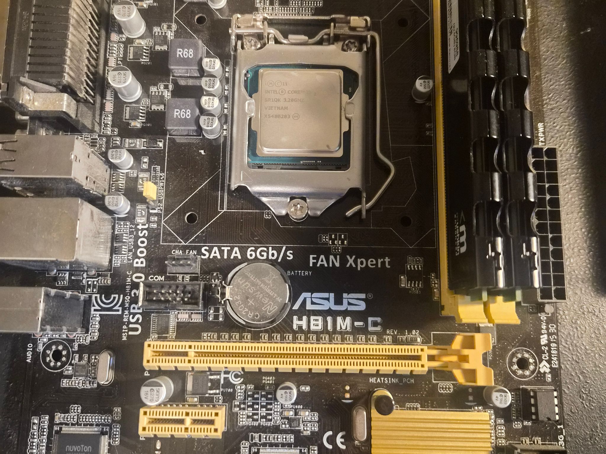 Intel Core i5-4460 4 core 3.20ghz - mushkin (2x4)8gb + crucial 8gb - HB1M-C Motherboard