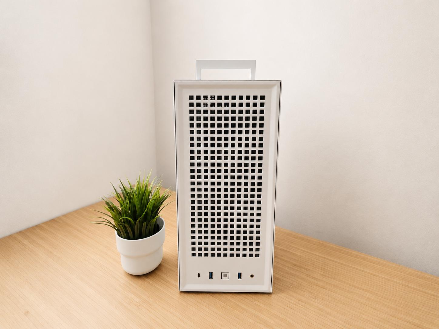 Ryzen 5 7500X3D + RTX 4060 Mini-ITX Gaming PC | Hyte Revolt 3 | Built by PYUR
