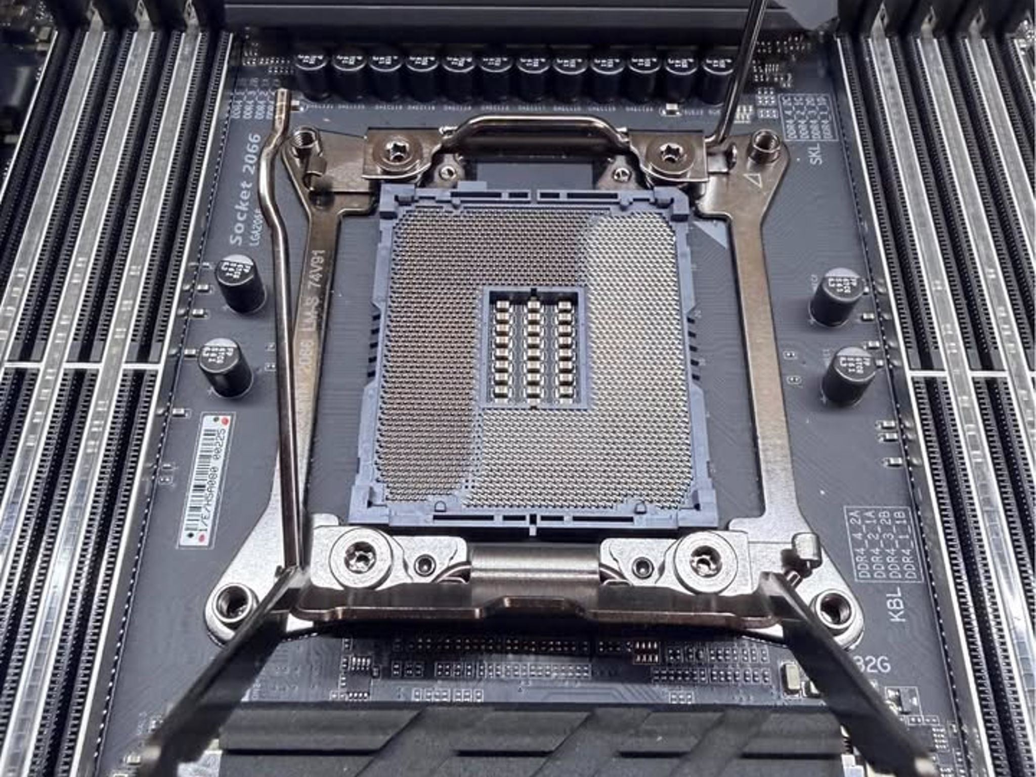 Gigabyte AORUS X299 Gaming 9 i9-7900X 32GB DDR4 Motherboard Combo