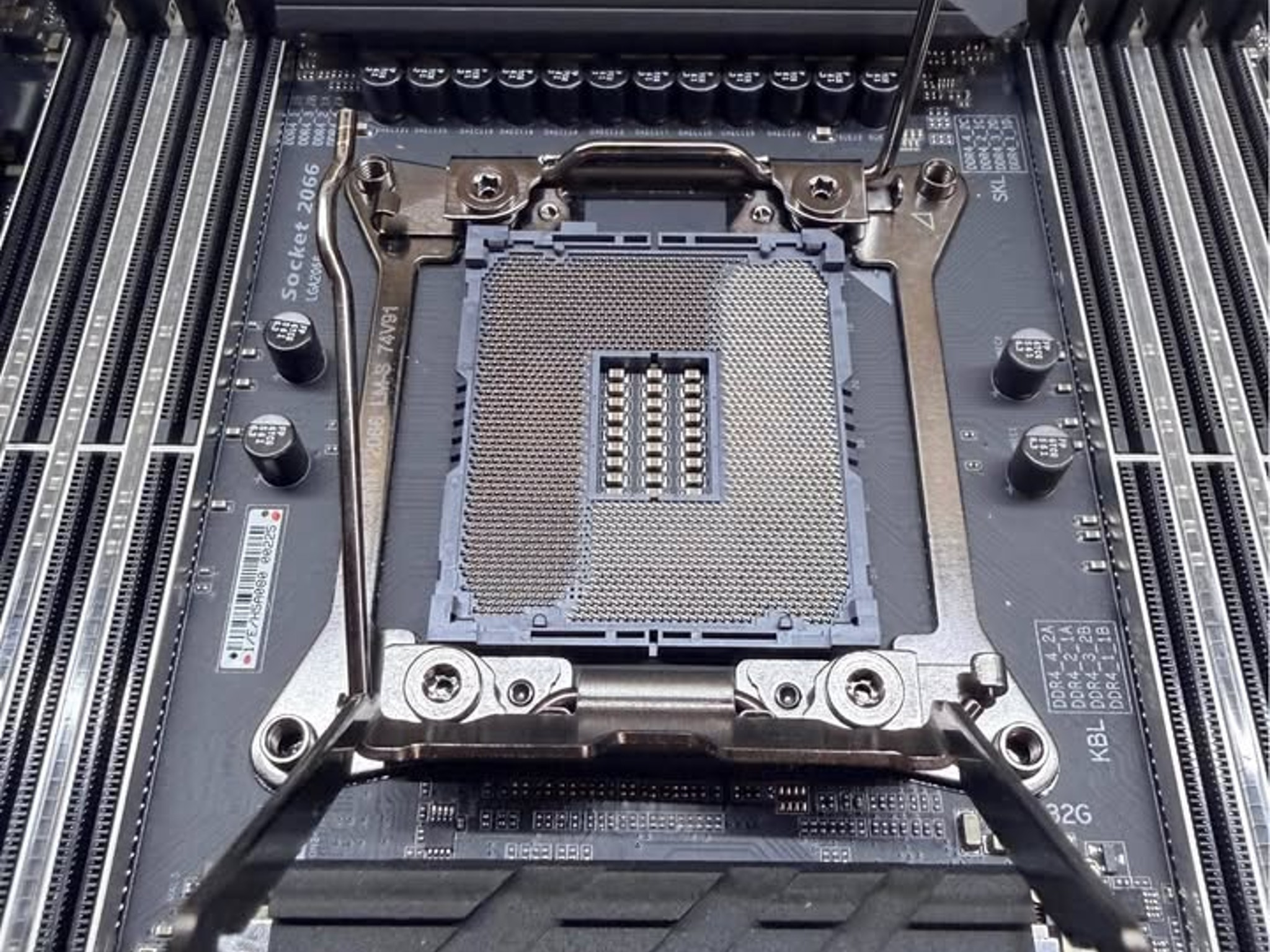Gigabyte AORUS X299 Gaming 9 i9-7900X 32GB DDR4 Motherboard Combo