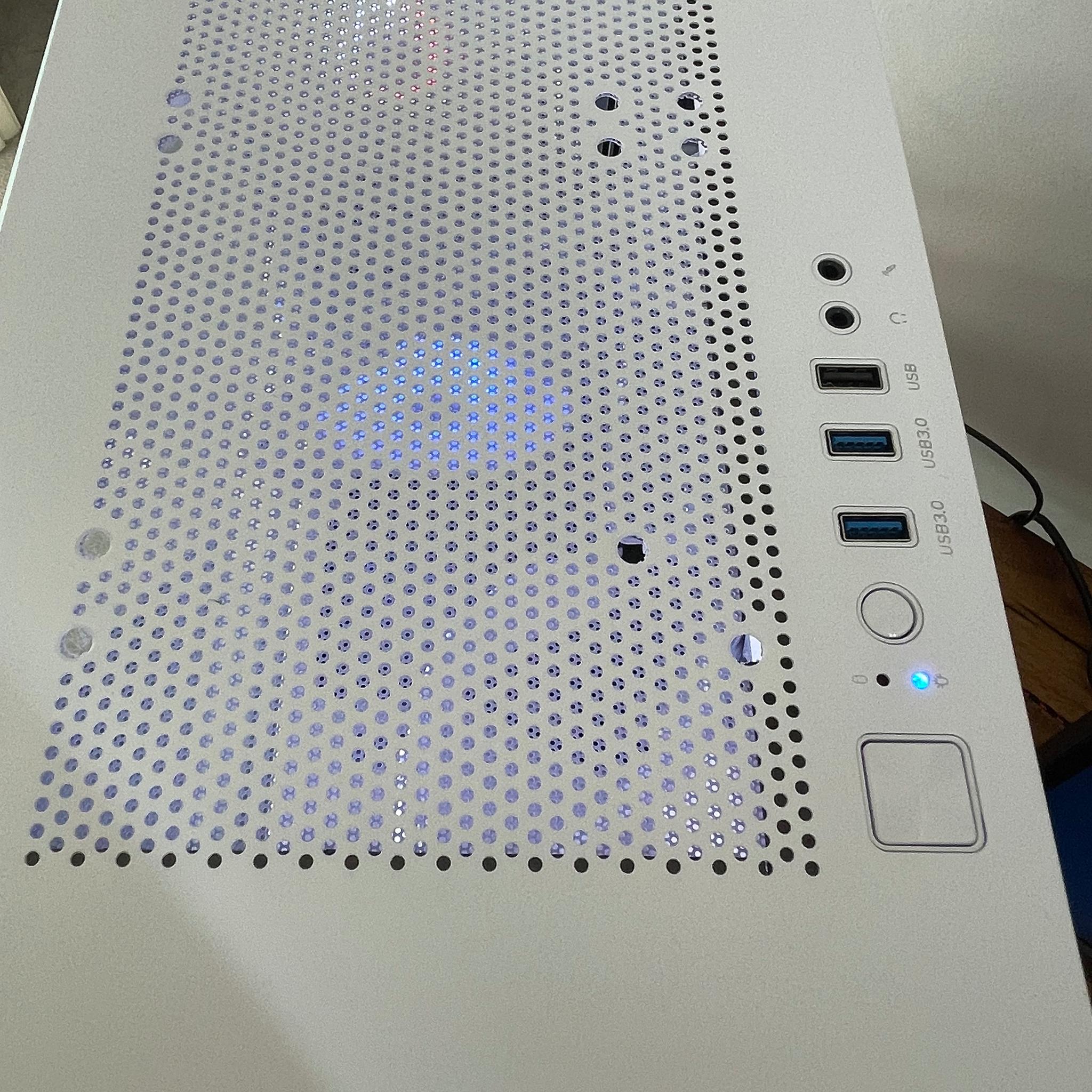 🥶 ALL WHITE 1080p Streaming/Gaming PC | RX 6600, Ryzen 5 3600, 1TB SSD 🥶