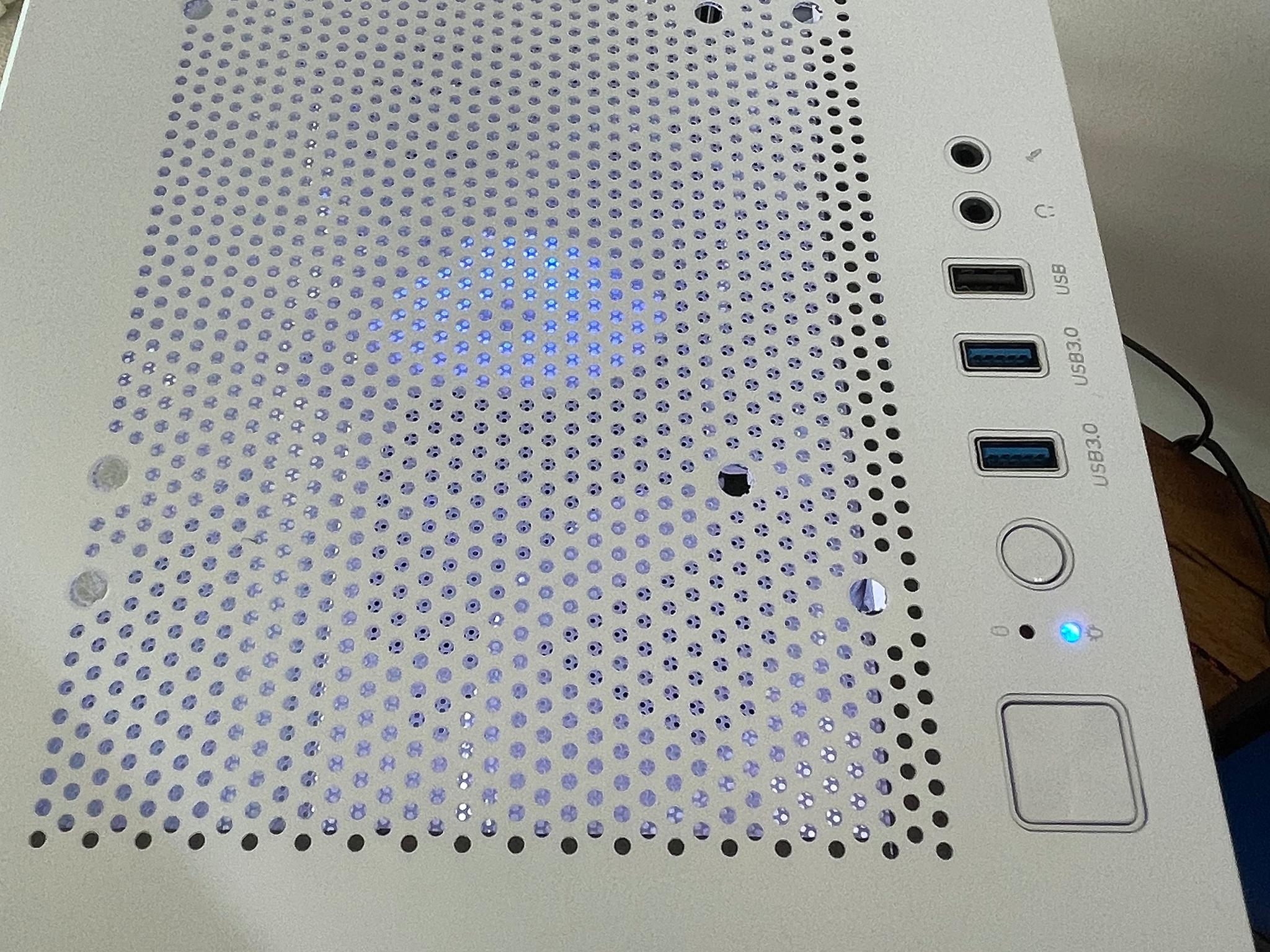 🥶 ALL WHITE 1080p Streaming/Gaming PC | RX 6600, Ryzen 5 3600, 1TB SSD 🥶