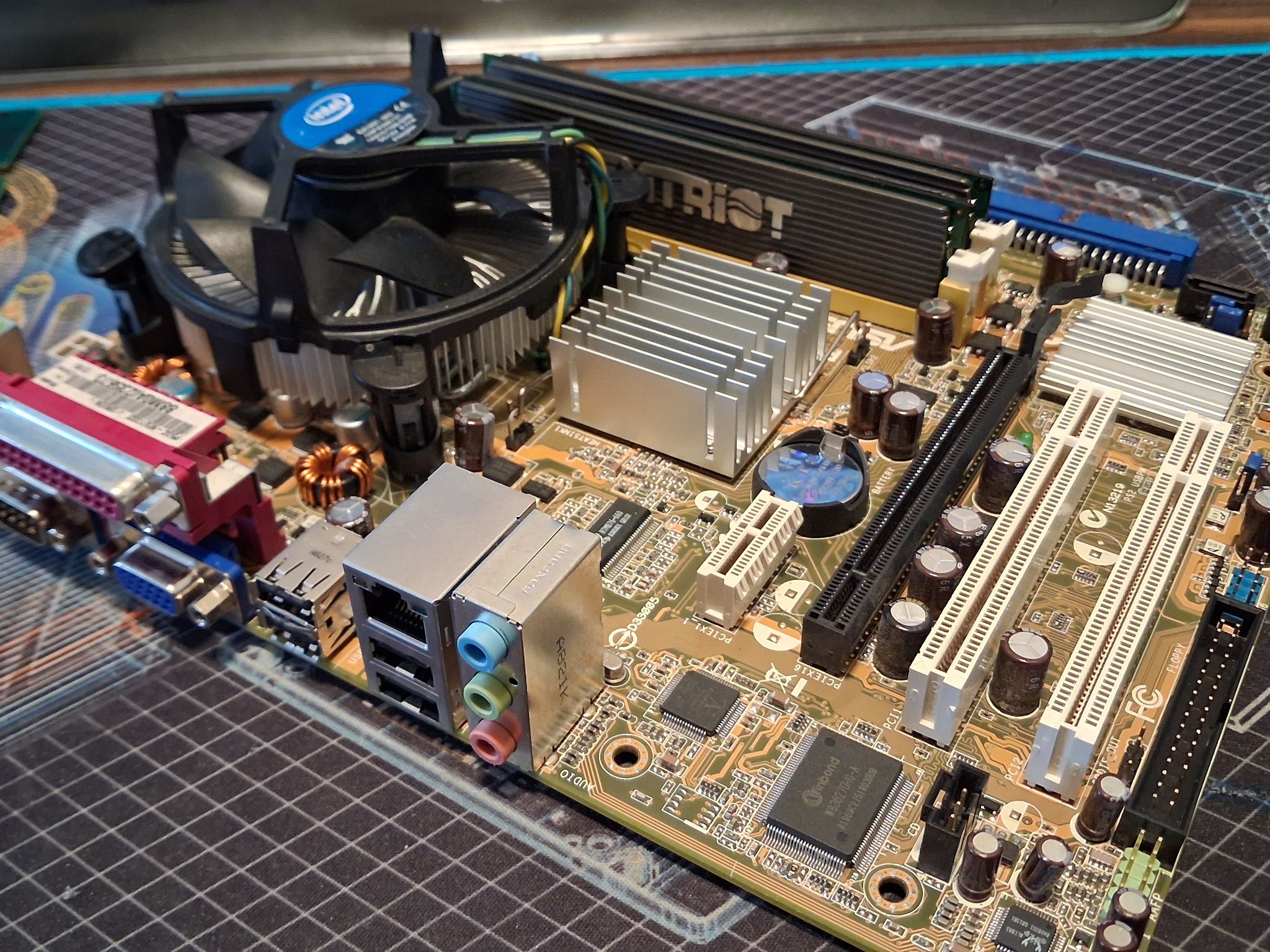 Retro - ASUS PSGC-MX/1333 Motherboard / Pentium 4 CPU / Patriot DDR2 RAM