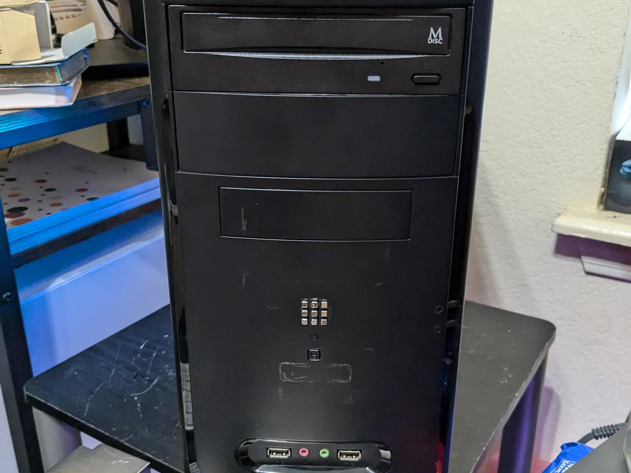 Budget Gamer | i5-6500, 16GB DDR4, RX 570 8GB, 256GB SSD, 1TB HDD, RGB, WIFI, Win10