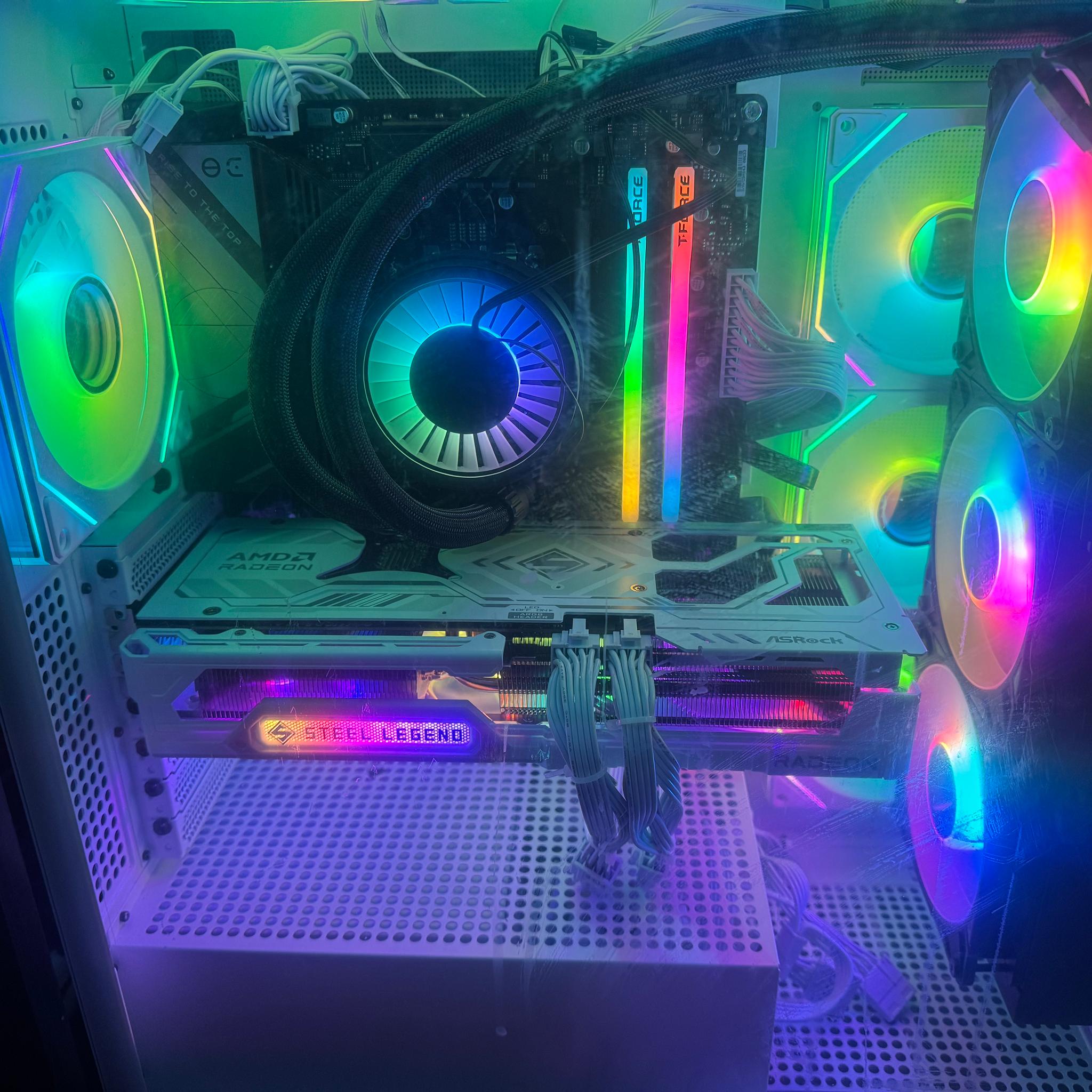 9070XT 16GB | RYZEN 7 9800X3D | 2TB NVME | 16GB DDR5 | 1000W